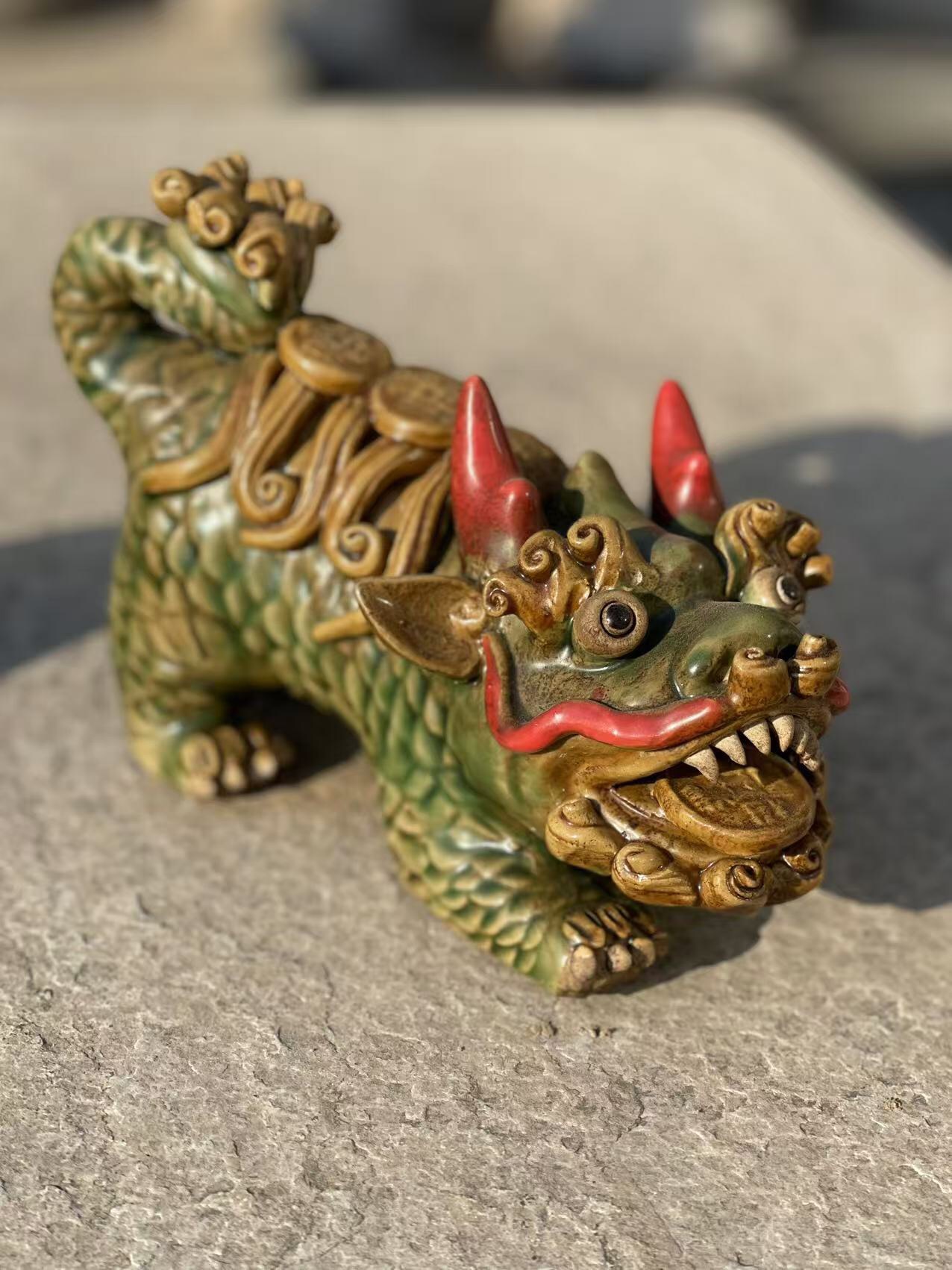 拆迁偶得,一对老窑陶瓷麒麟,,全品无瑕疵