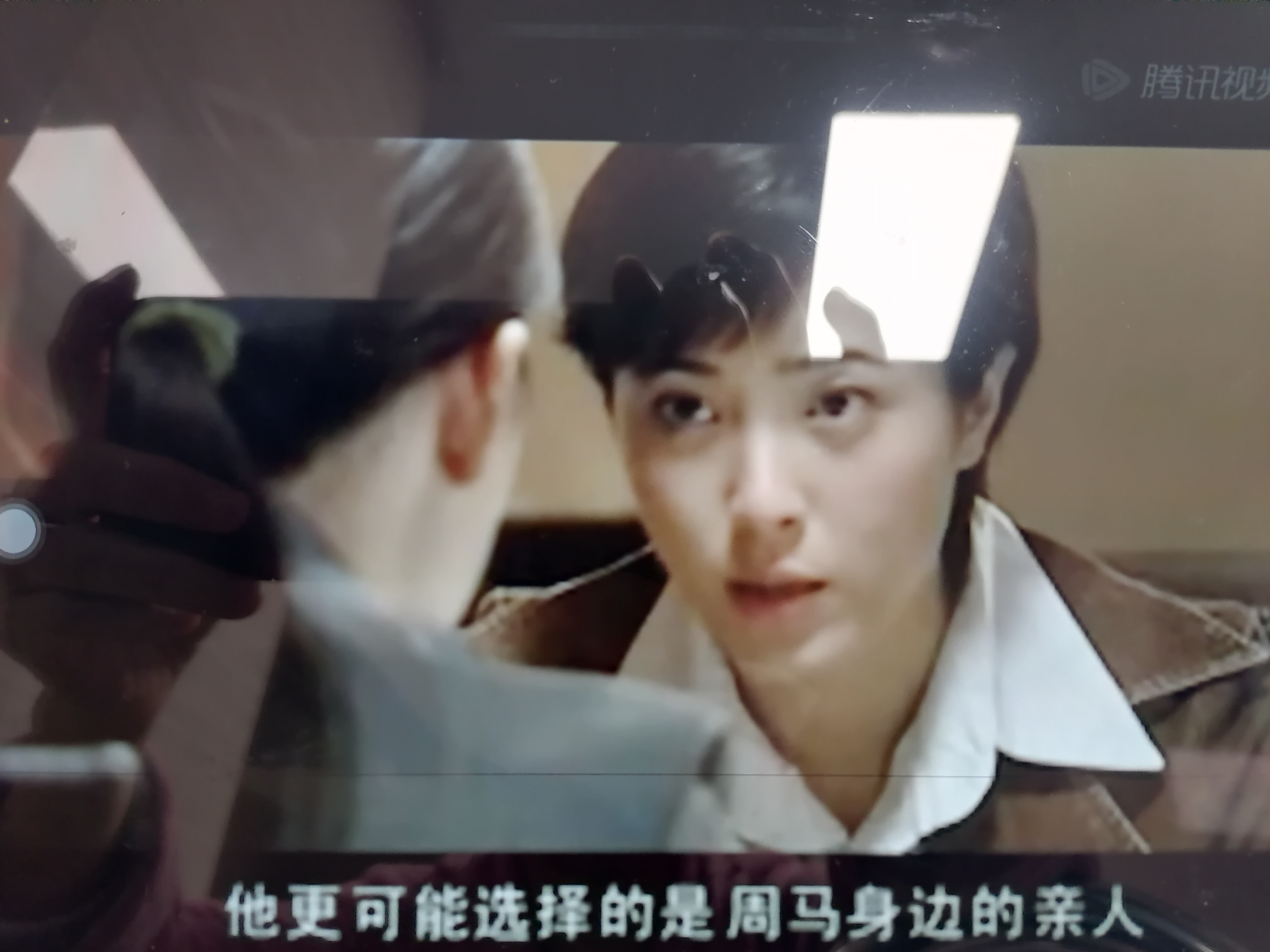 《沉默的证人》中的曾黎和车晓,不得不说曾黎是真的漂亮,短发的造型还