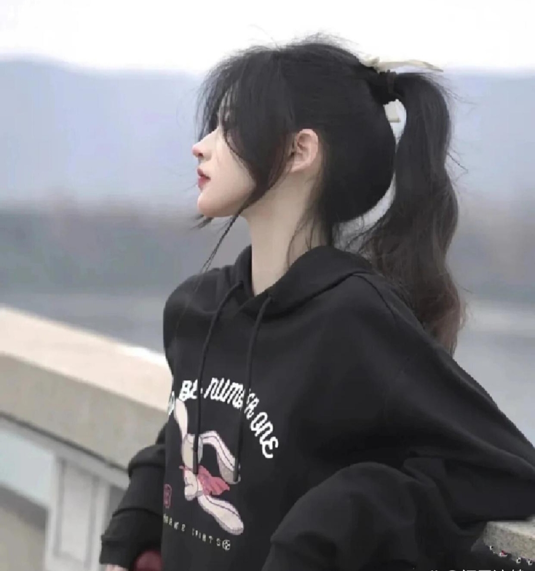高冷女神头像