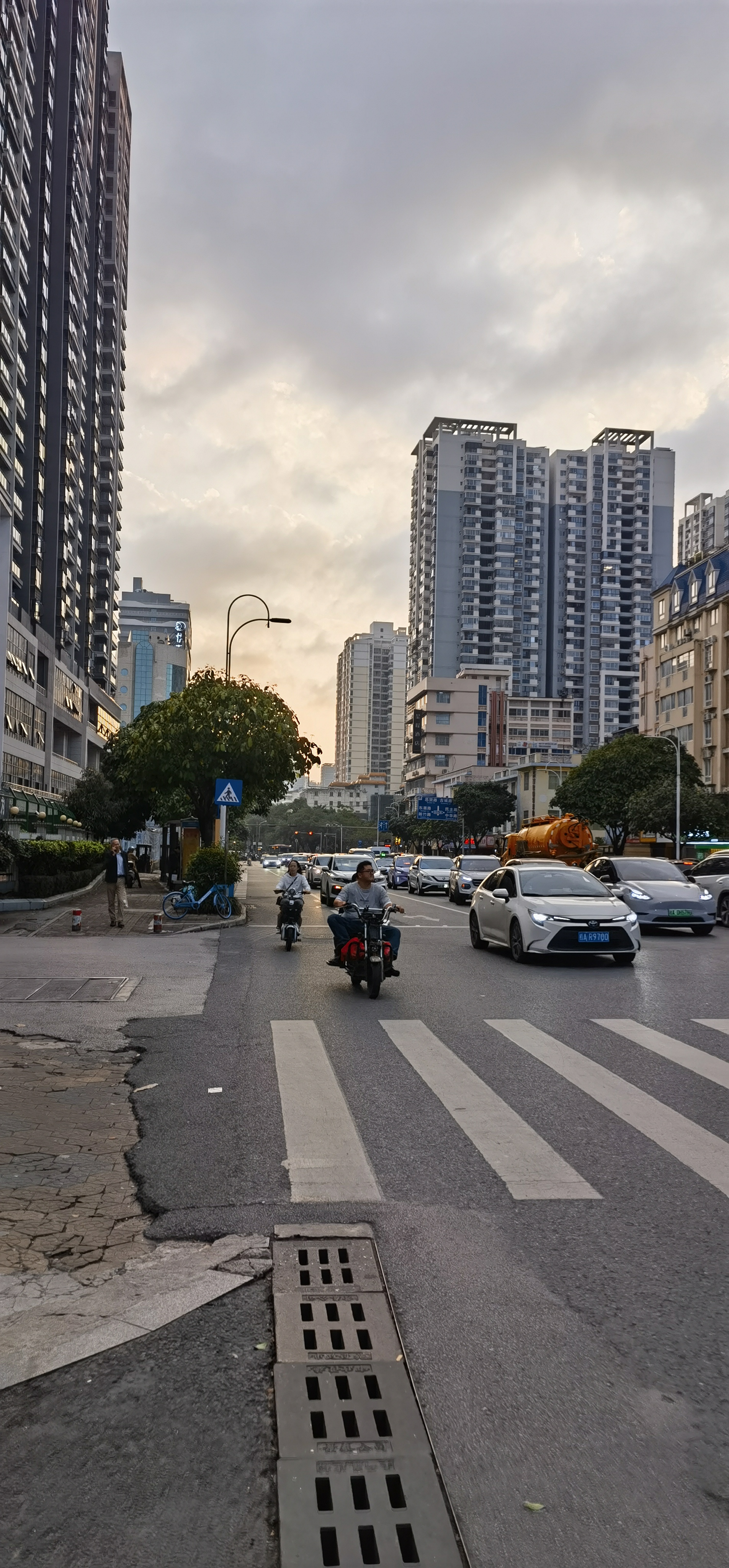 6月3日傍晚6:30分 南宁好天气!高高兴兴下班去!