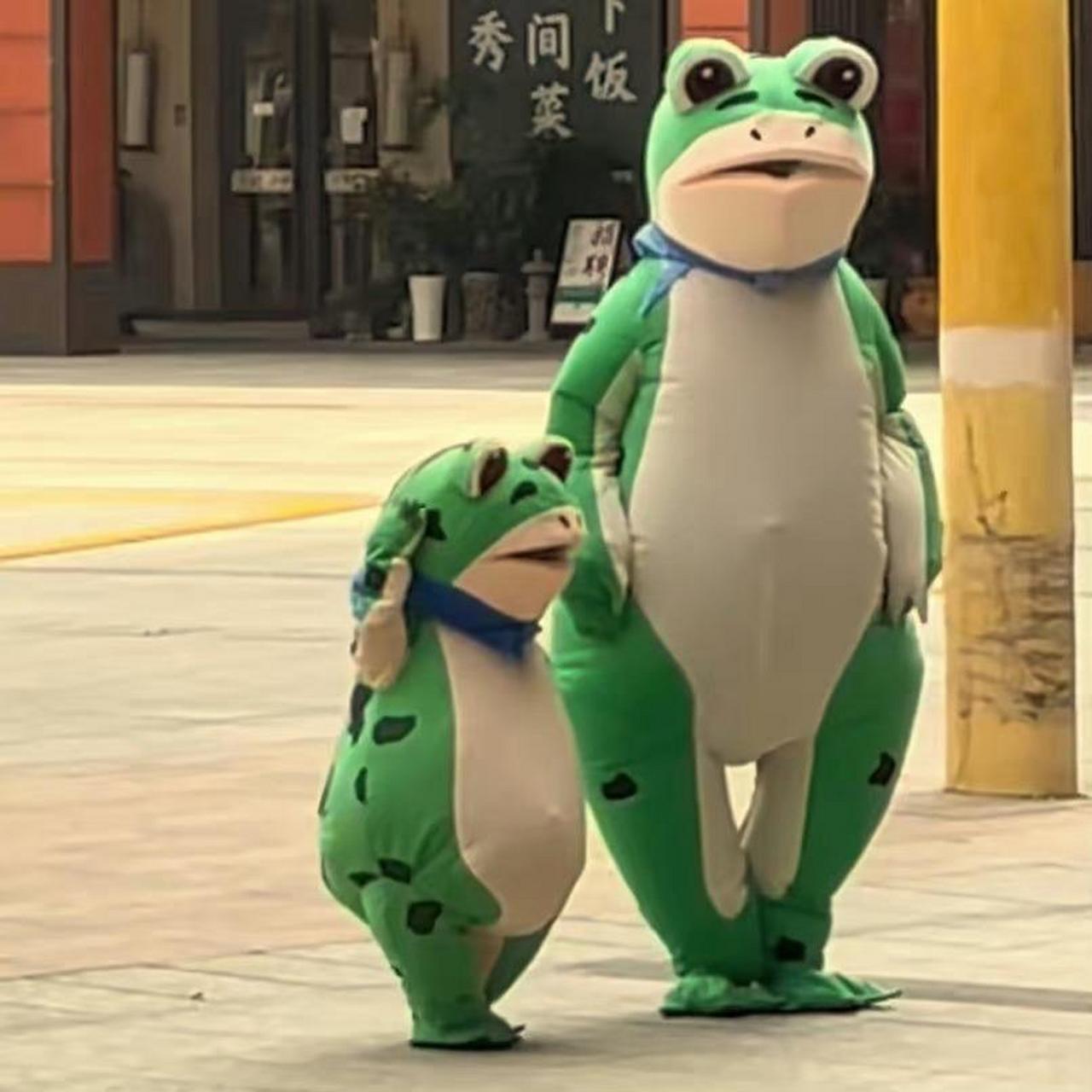 小青蛙已长大,大青蛙后继有人!#社会热点##搞笑