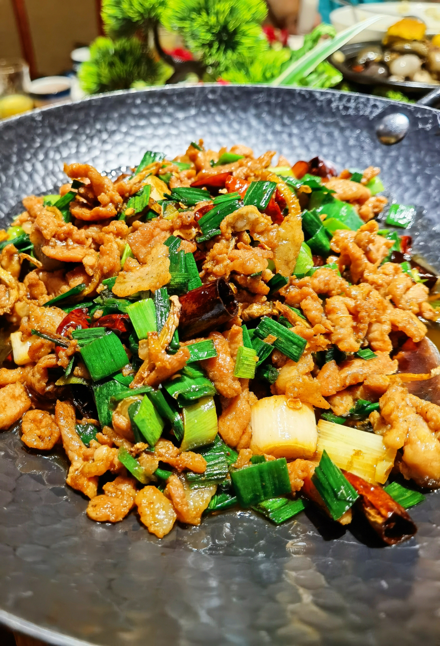 宣威菜,源自云南宣威的独特美食,以鲜美的口感和丰富的营养而闻名.