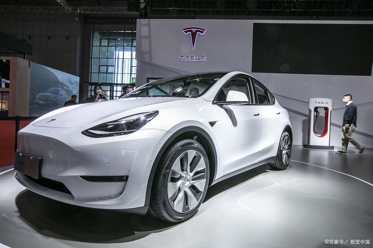 特斯拉轿跑百公里1.