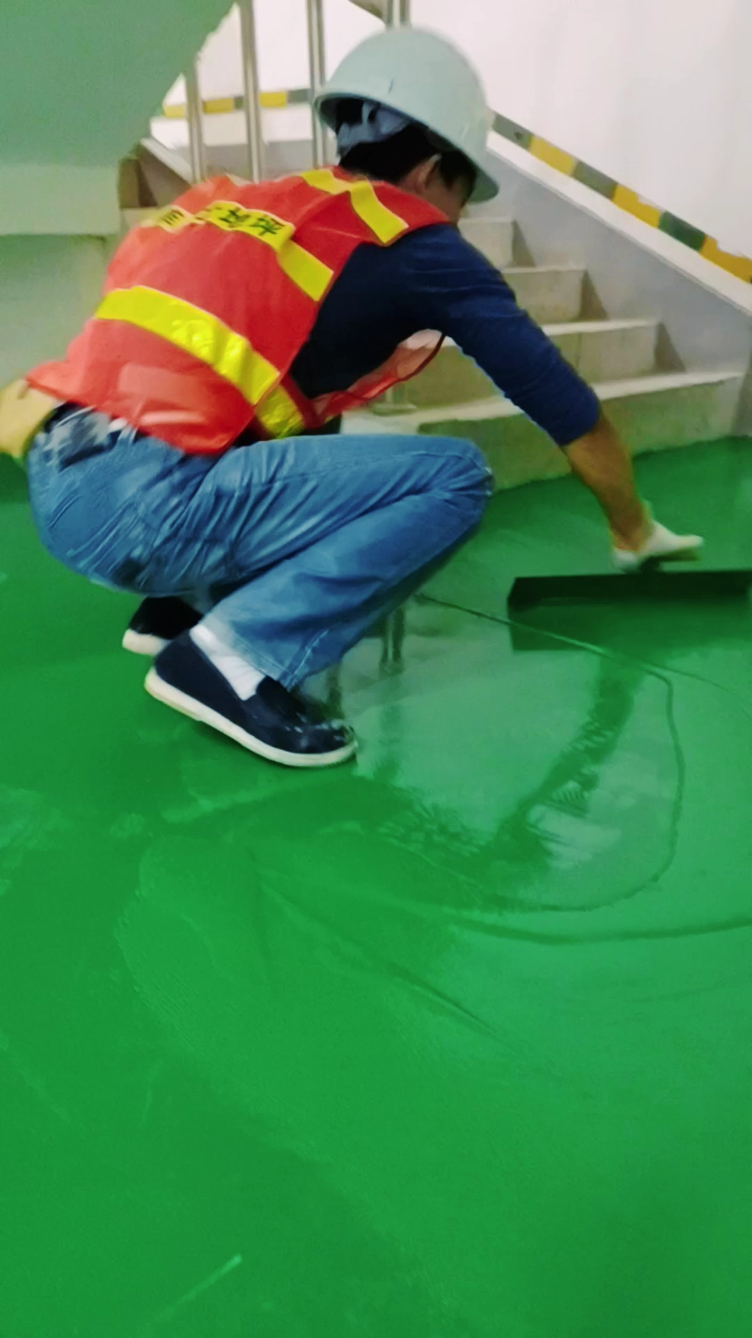金刚砂耐磨地坪在工业生产中的应用与优势