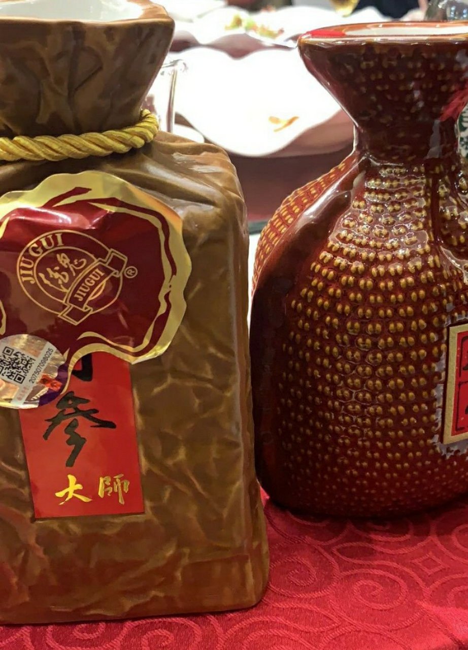 一位资深白酒经销商讲:  酒鬼内参酒的品质是力压飞天茅台的.