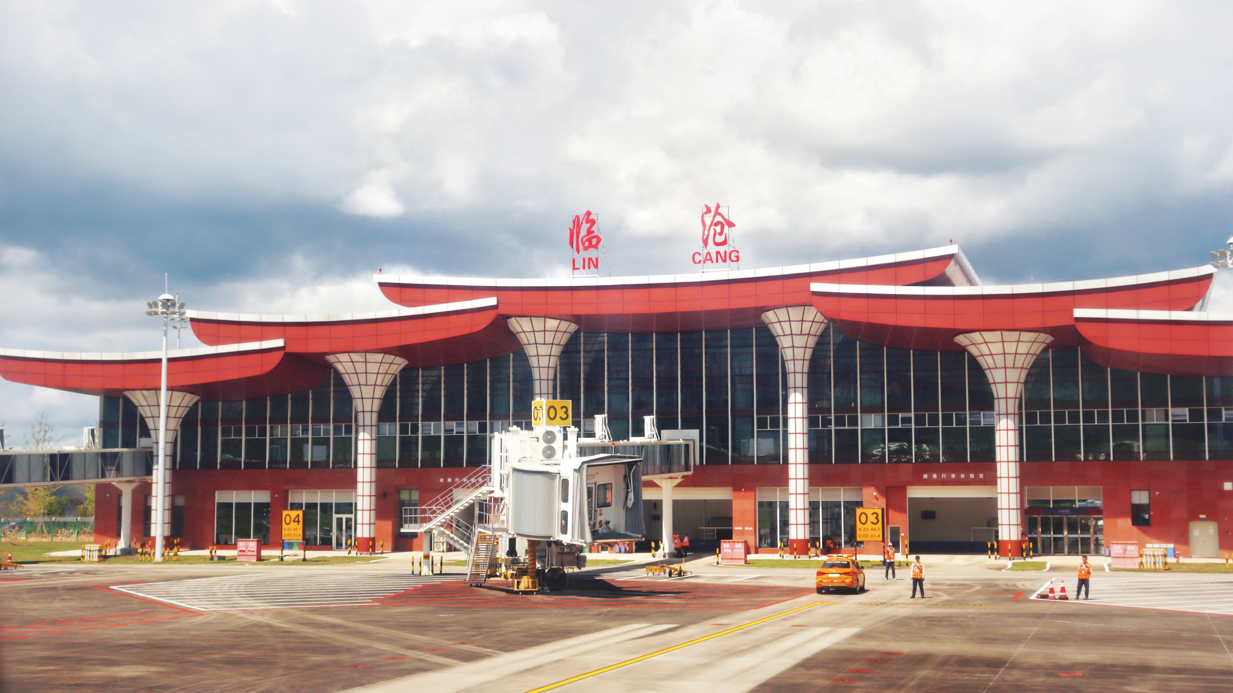 临沧机场#  昨日随拍 mu9750 成都天府(tfu)—临沧博尚(lnj)