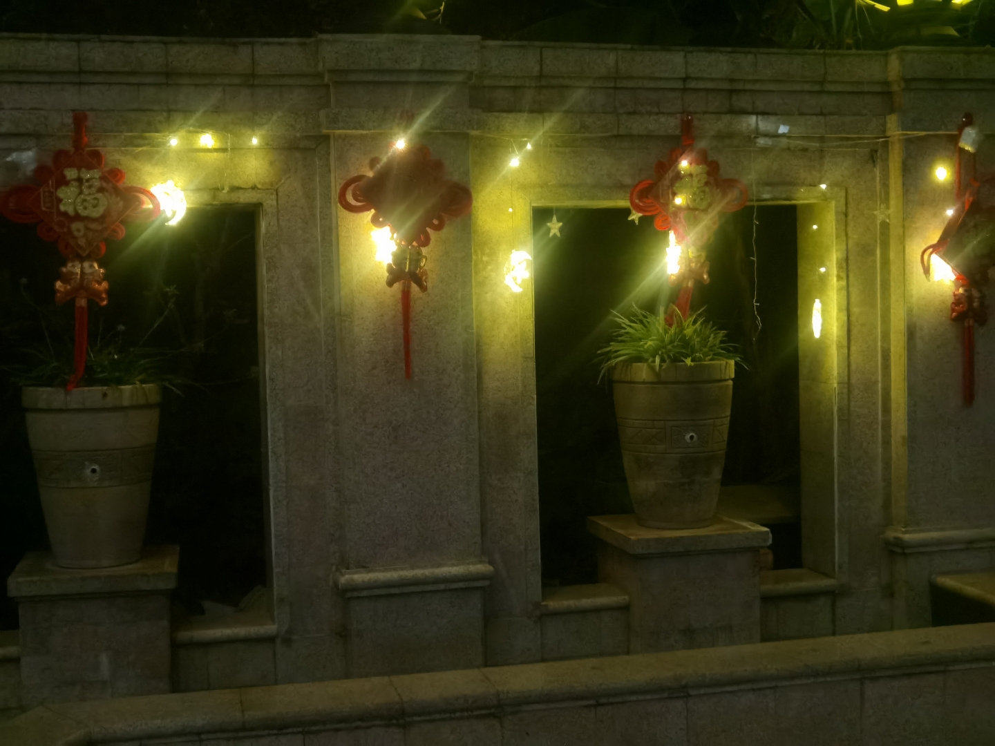 成年以后,日父母分别,每年也扰只能见一两次了,在