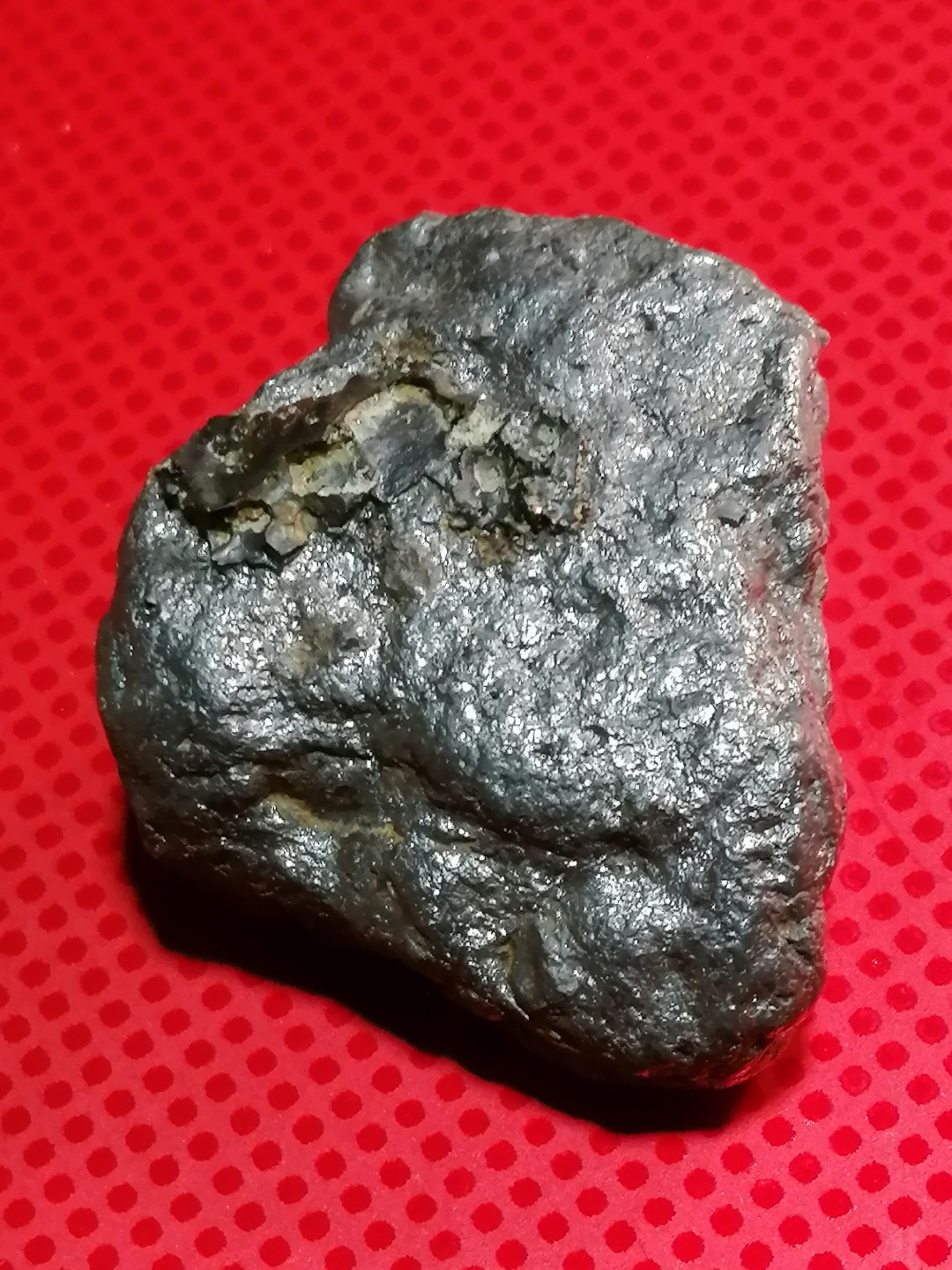 金属锇一吨多大(金属锇一吨多少钱)