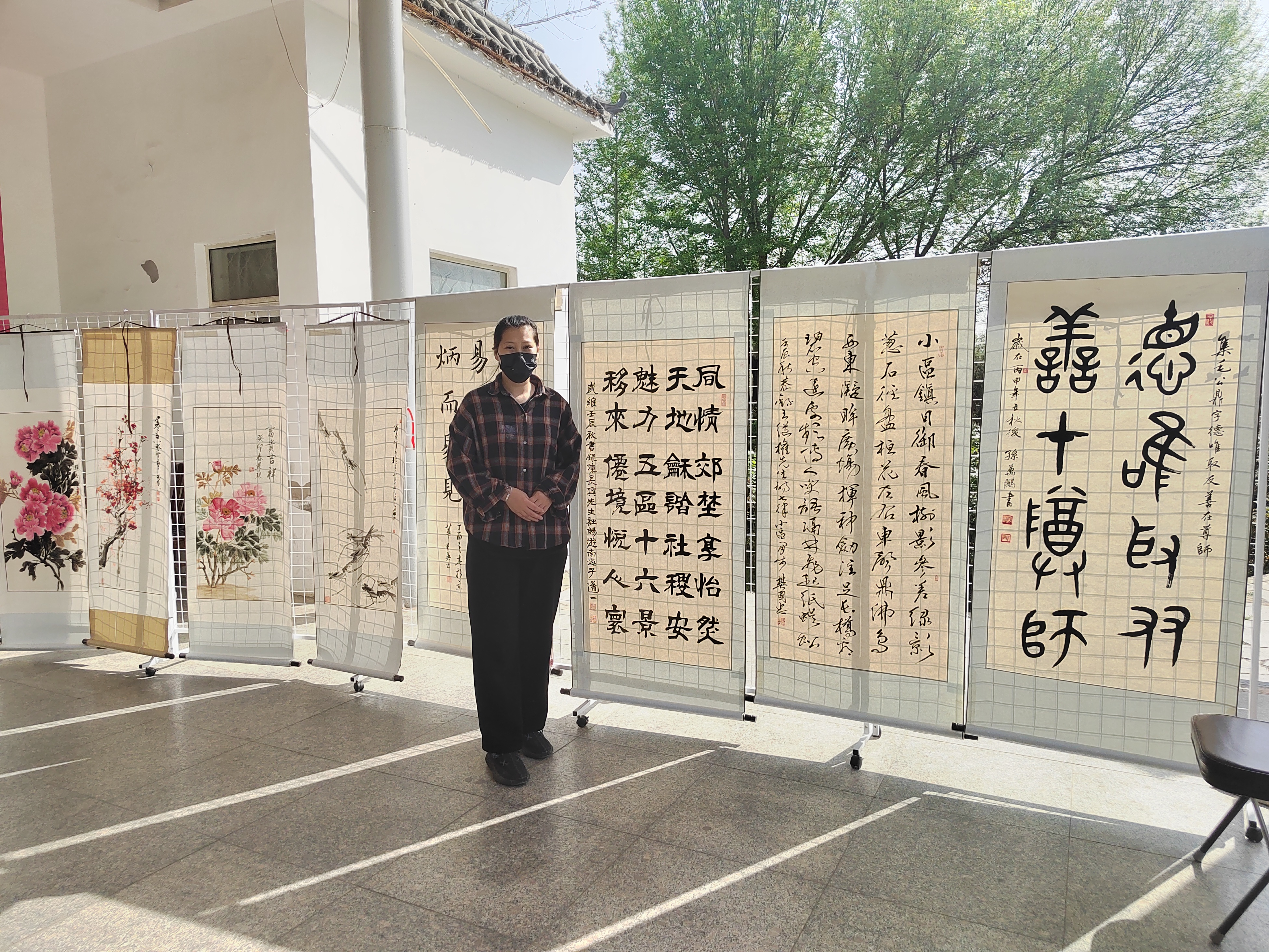 和义街道举办"翰墨飘香"棋墨共赏"书画展