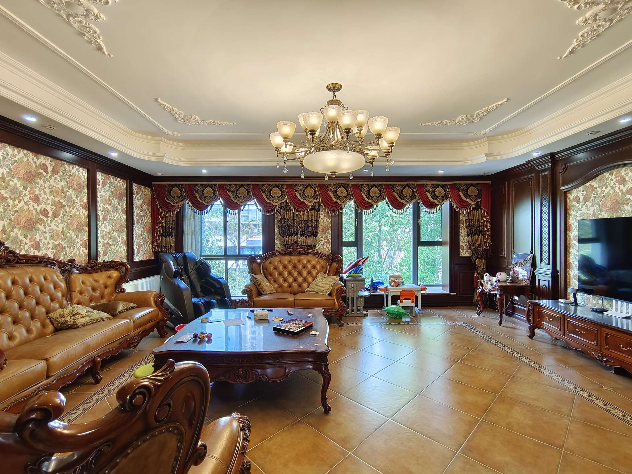 成都市新都区 水沐天城 245平精装上叠 带有车库地暖新风中央空调