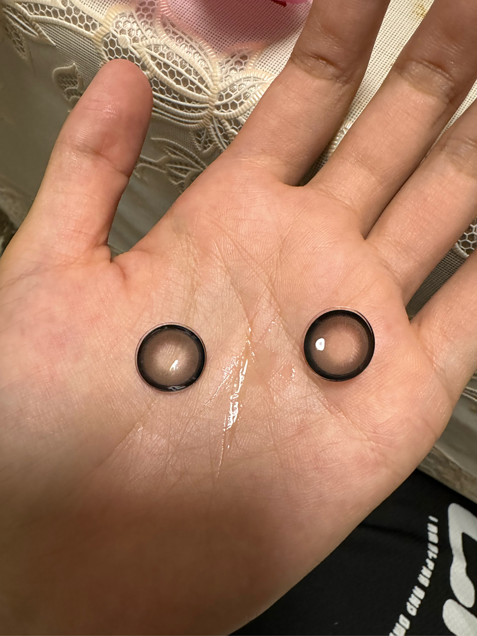 求大神帮忙p美瞳剪碎后的照片