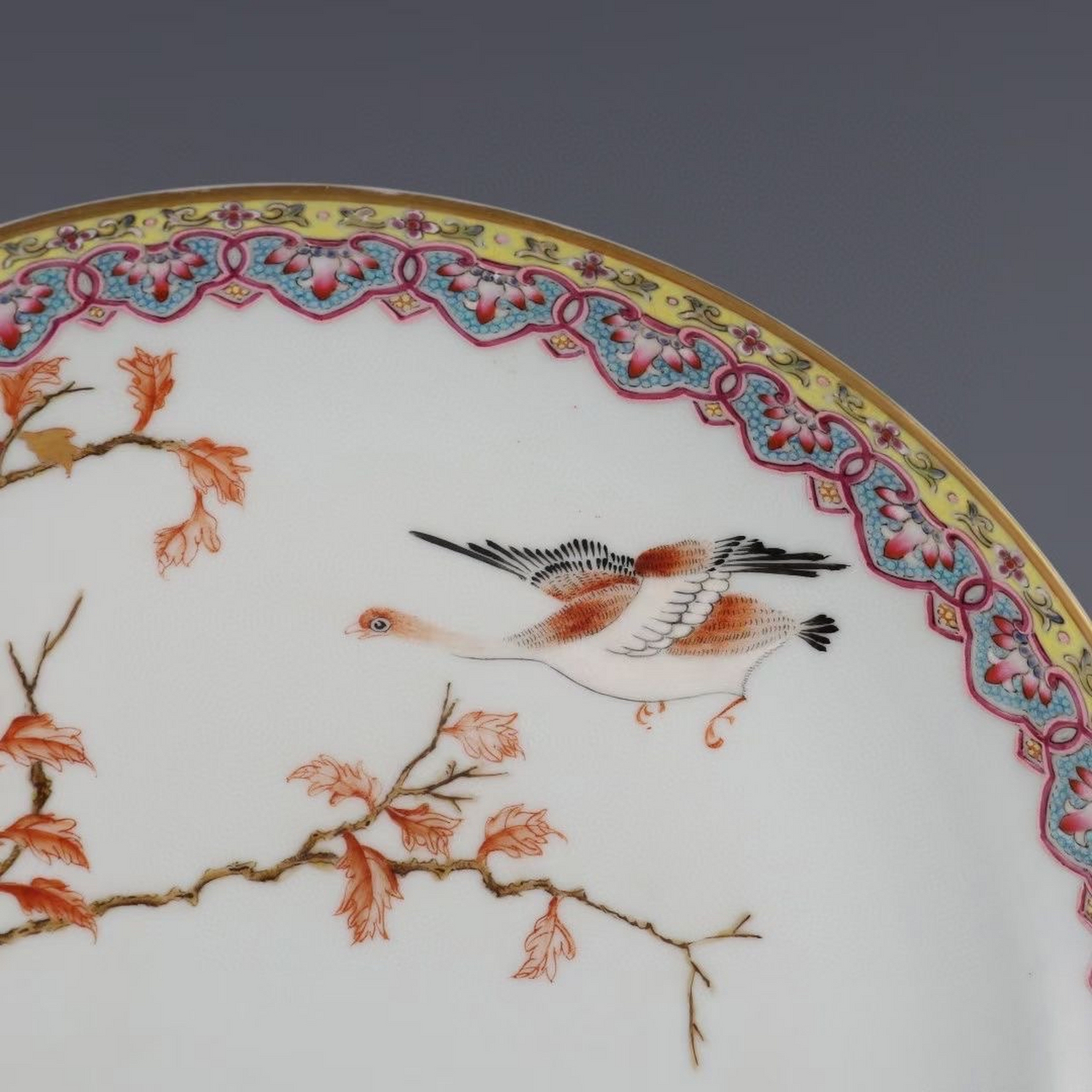 清,粉彩花鸟盘