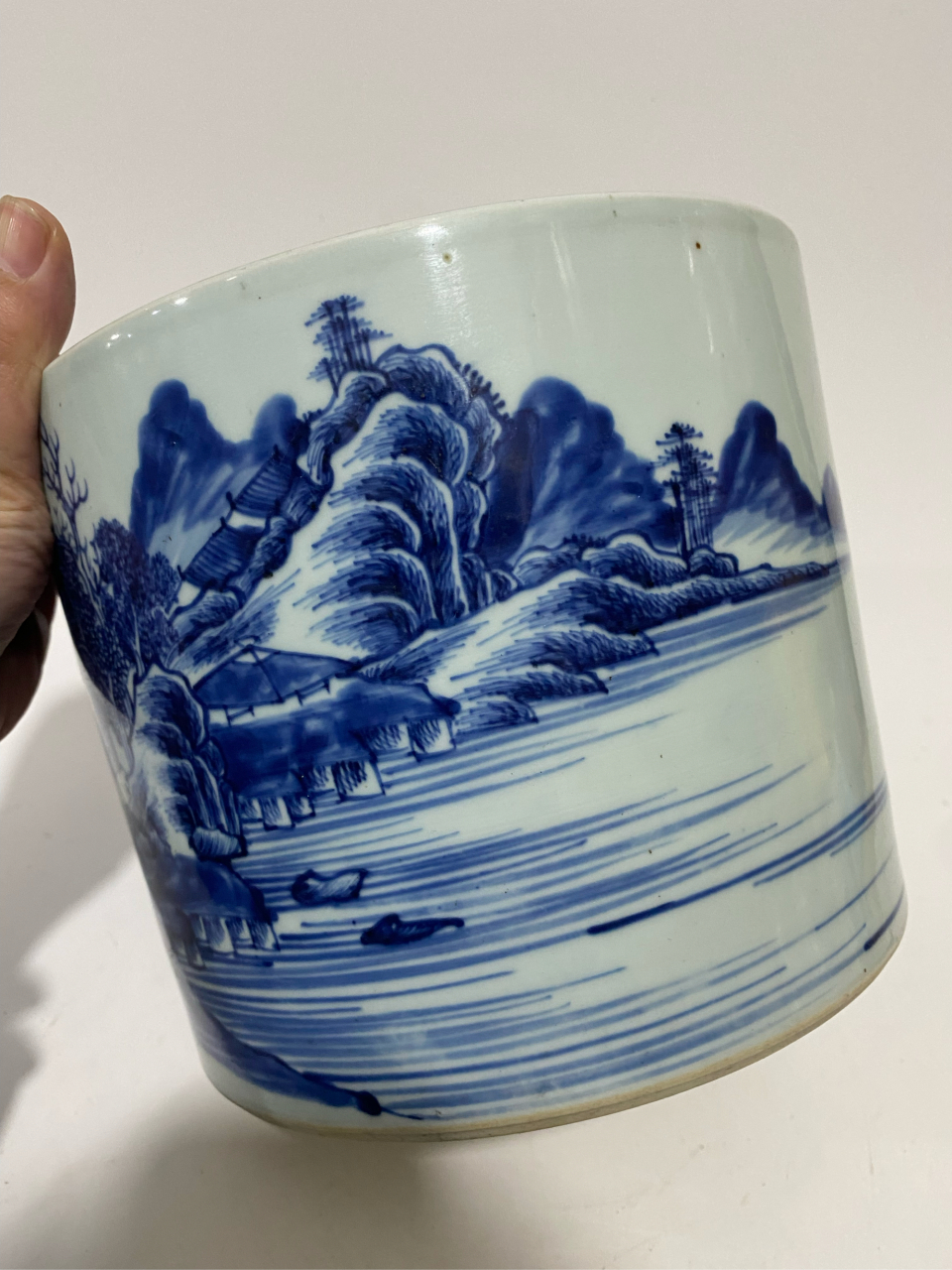 清,青花山水笔筒