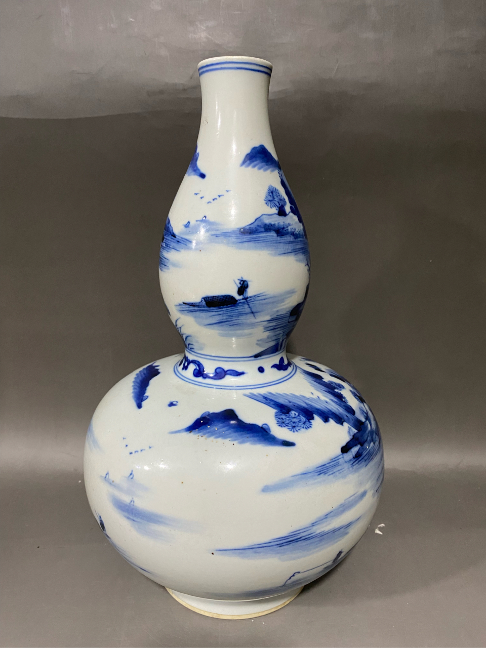 清,青花山水人物葫芦瓶