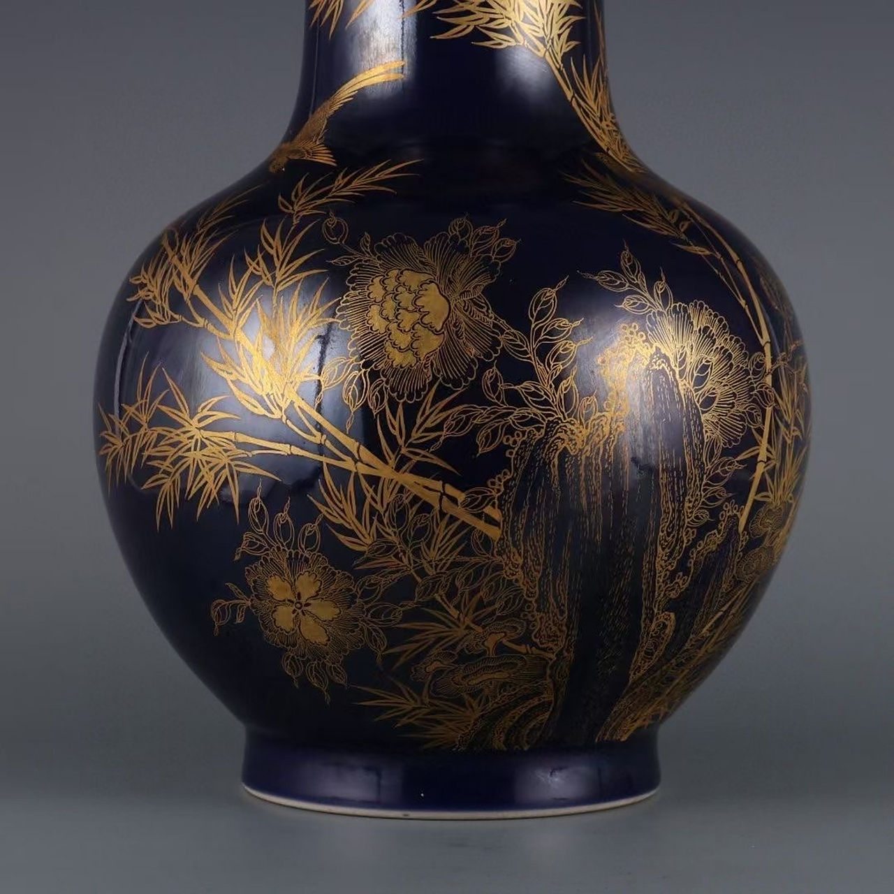 清,霁蓝釉描金花鸟诗文瓶