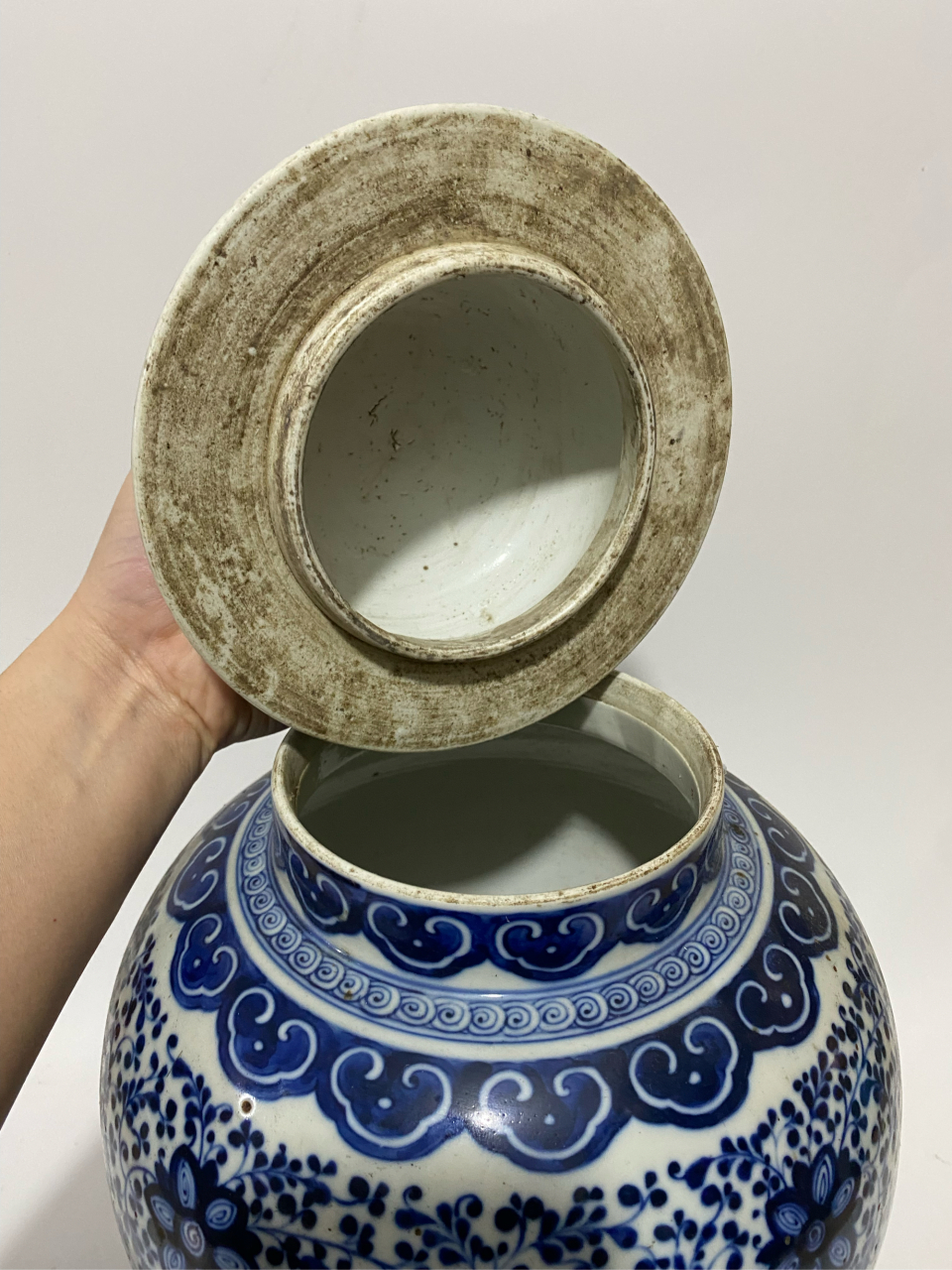 清,青花缠枝莲纹将军罐