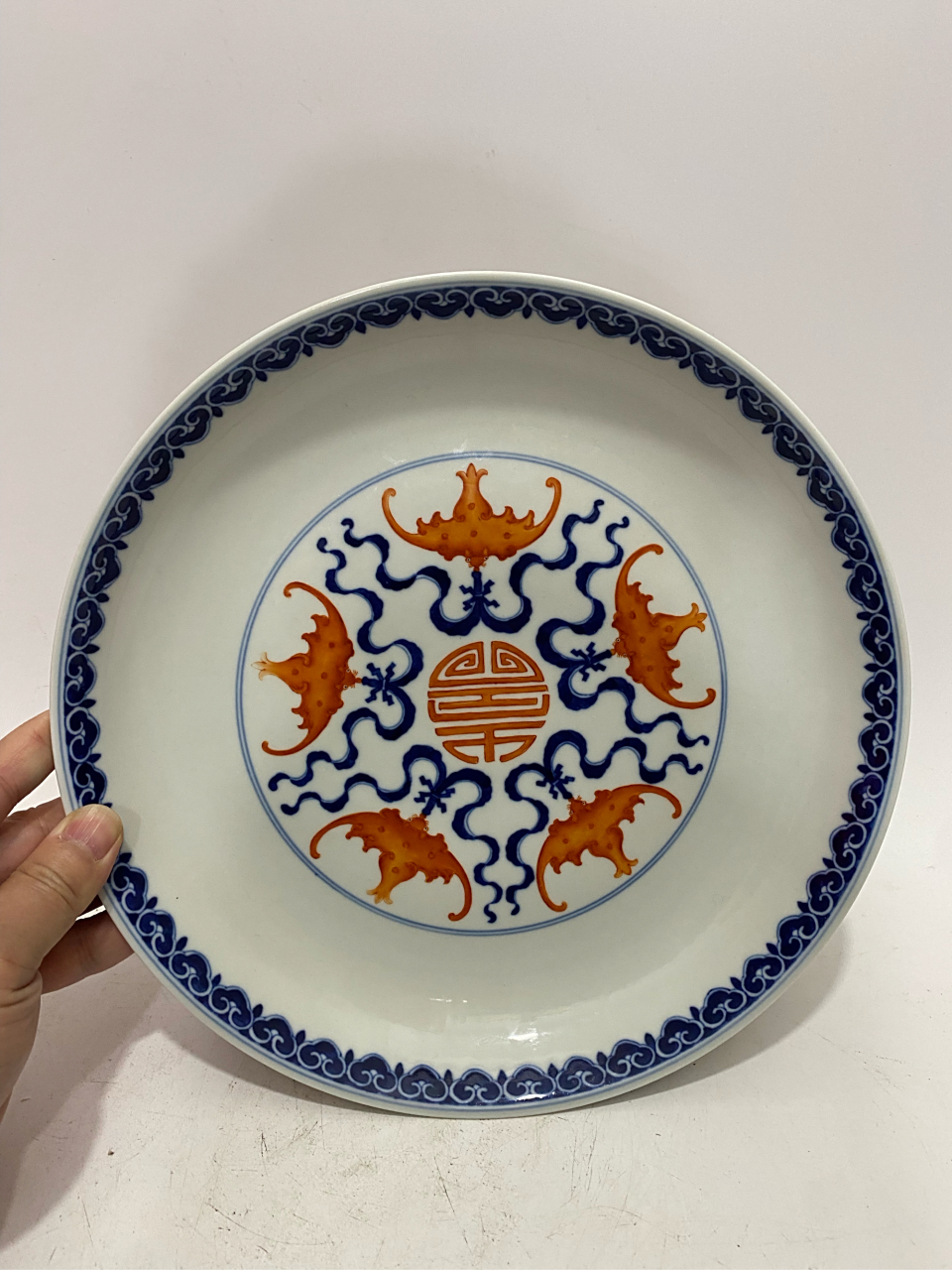 清,青花花卉泛红五福捧寿盘