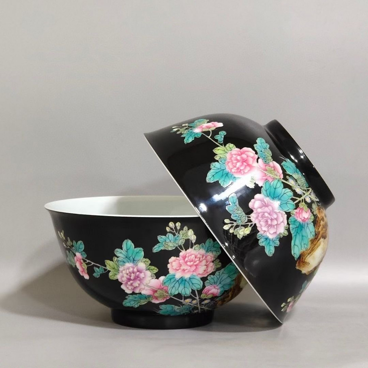 清,乌金釉底粉彩花卉诗文碗