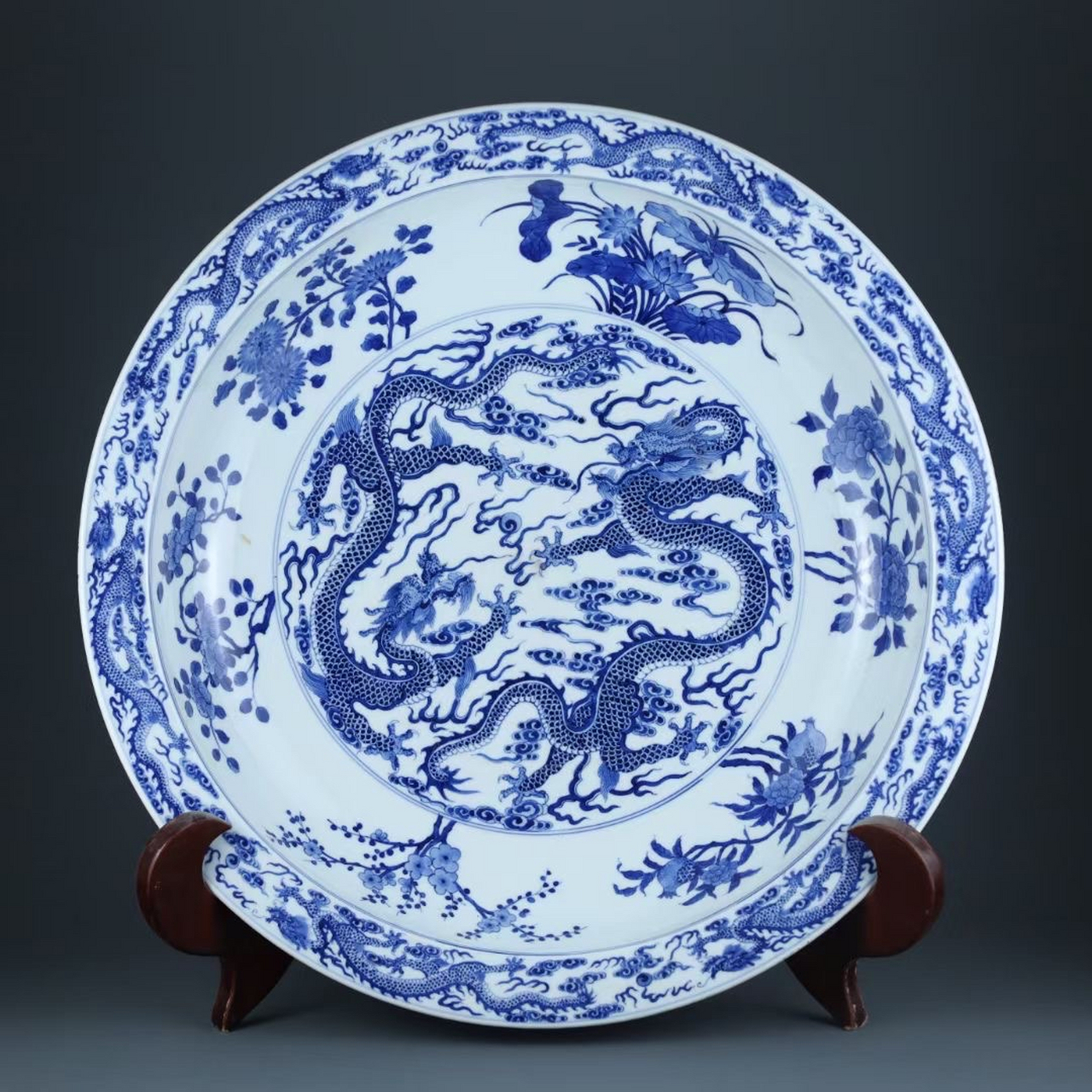 清,青花龙纹盘