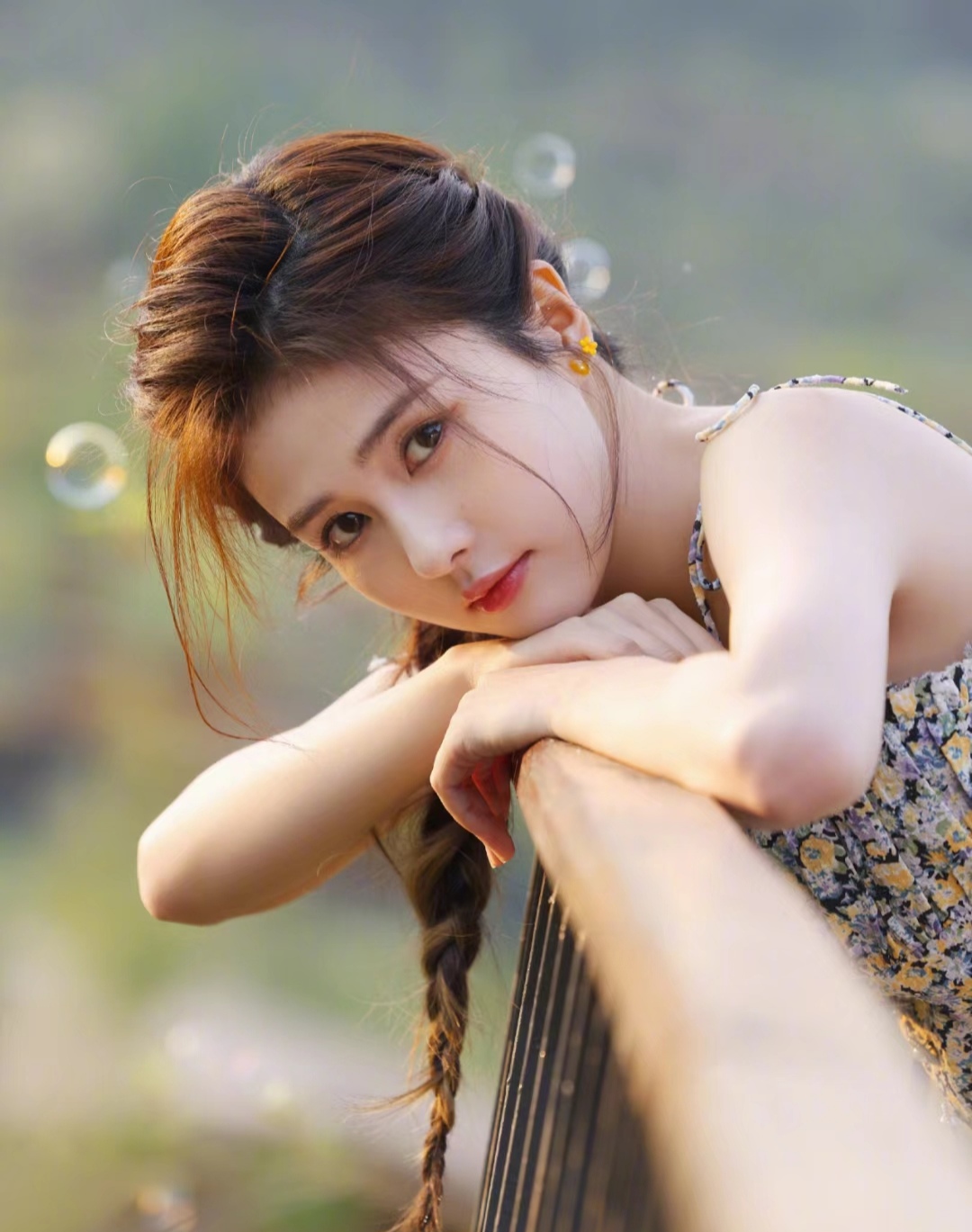 1,王俊凯吧八月七参加西安英雄联盟活动.