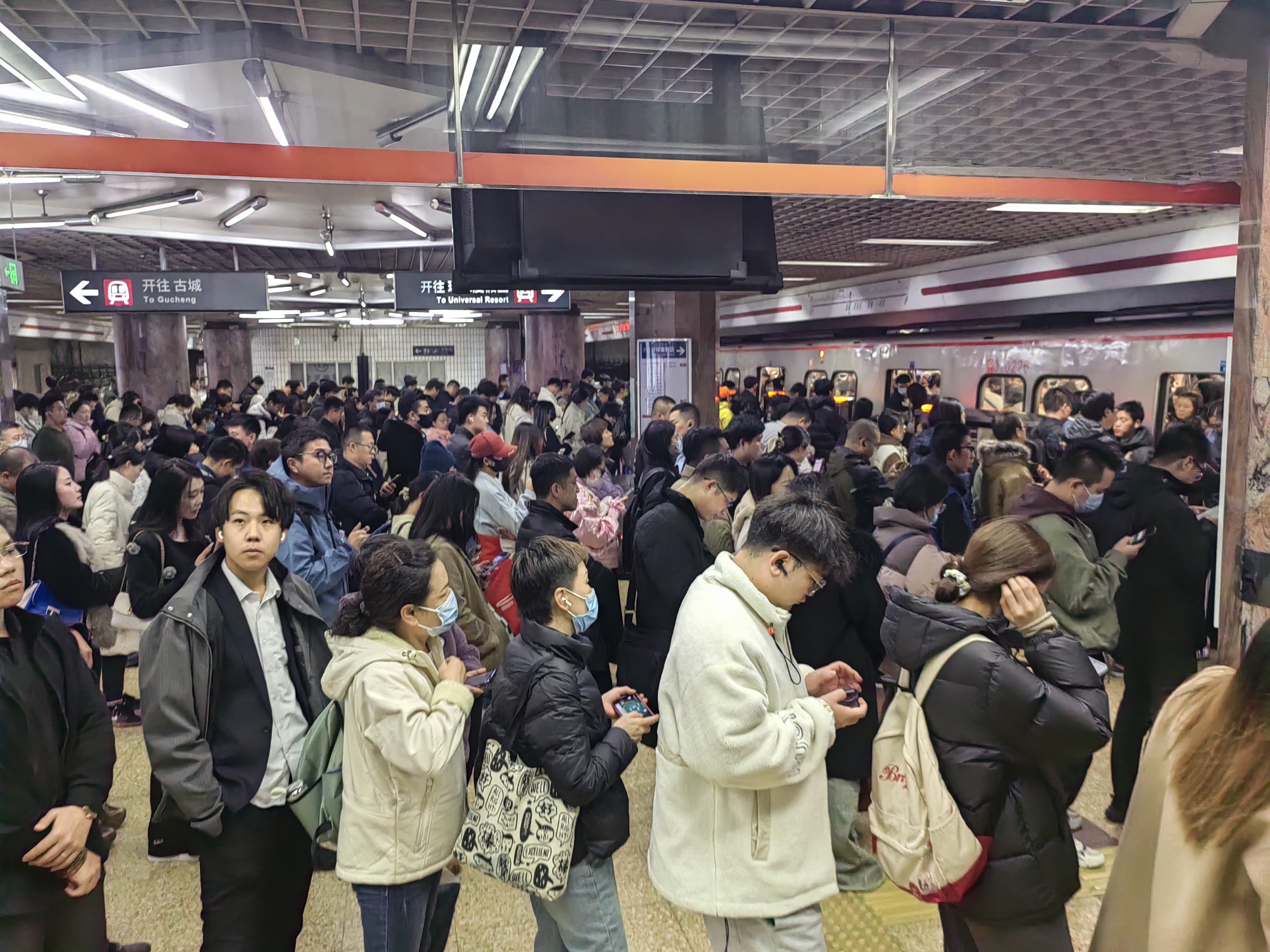 南京发现多起聚集性疫情(南京疫情出现超级传播现象)