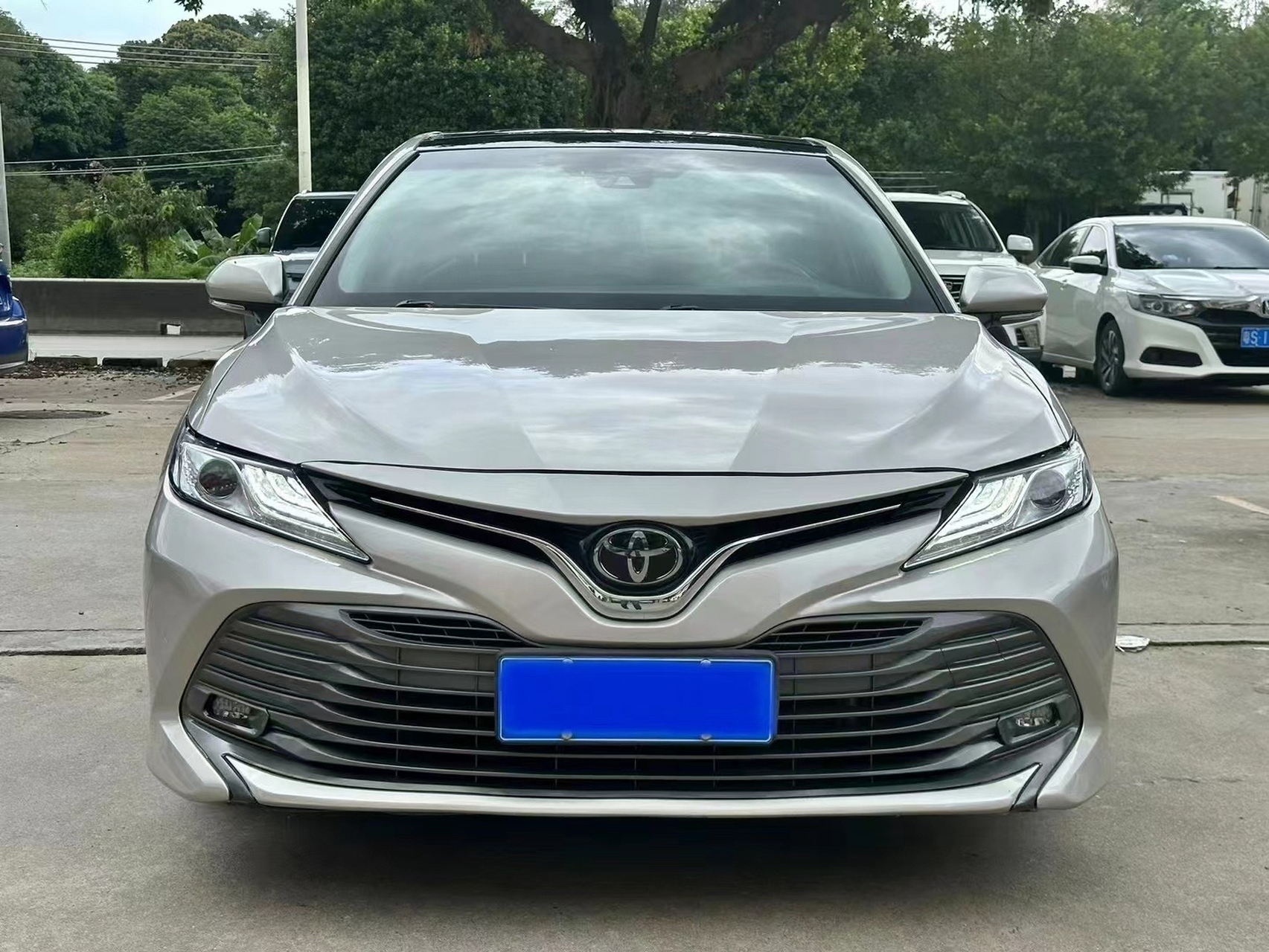 2021年丰田凯美瑞2.