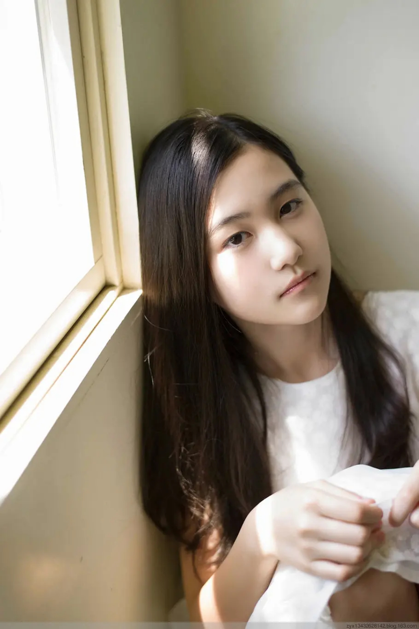 山口麻友(mayu yamaguchi)2000年出生于日本东京都
