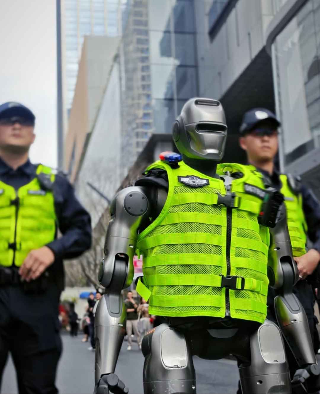 热点大家聊# 深圳70名"ai公务员"已上岗!