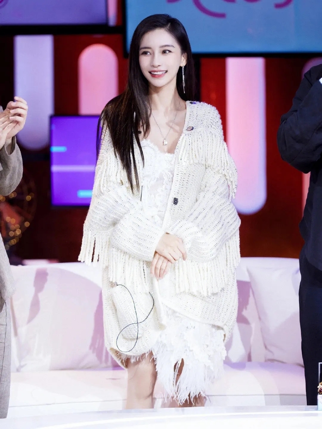 天使宝贝杨颖,1989年出生在上海,2014年凭借ben《奔跑吧,兄弟》而爆红