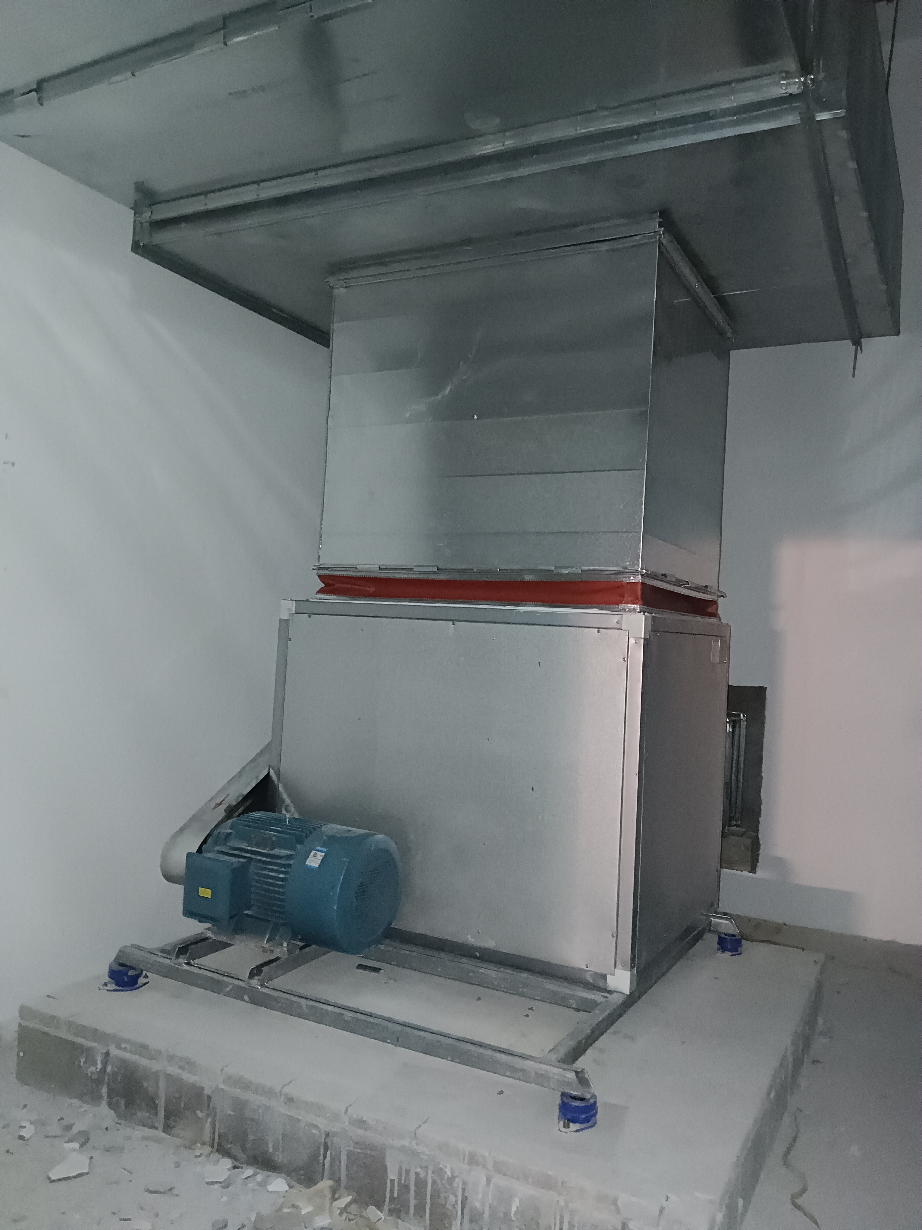 工程安装有限公司承接各类通风工程安装,业务范围:送风,排风,消防排烟