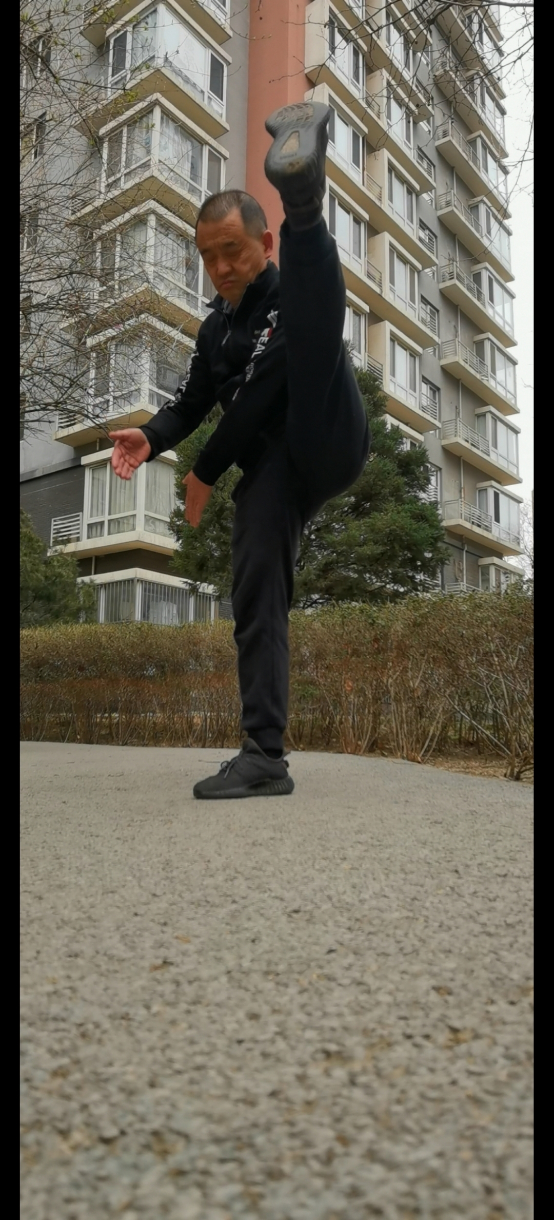 若非真知灼见,怎能轻易否定昔日努力?这不仅仅是个人的选择,更
