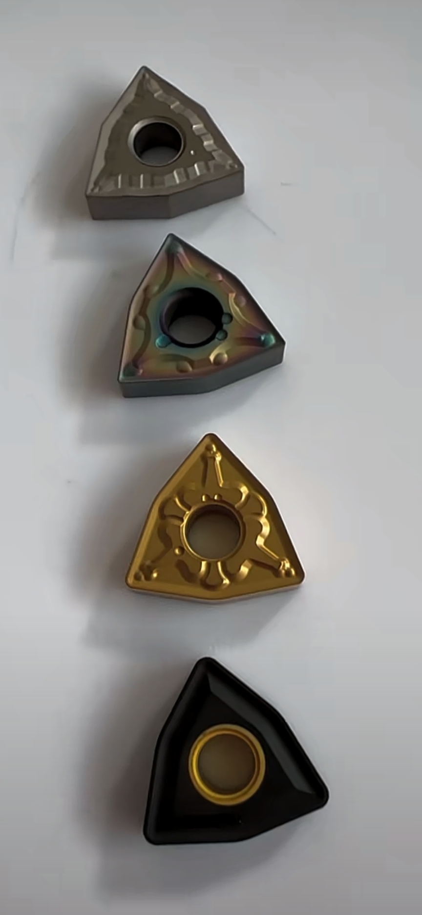 今天尝试了一下数控特殊刀头,精细的操作让我感受到了技术的魅力