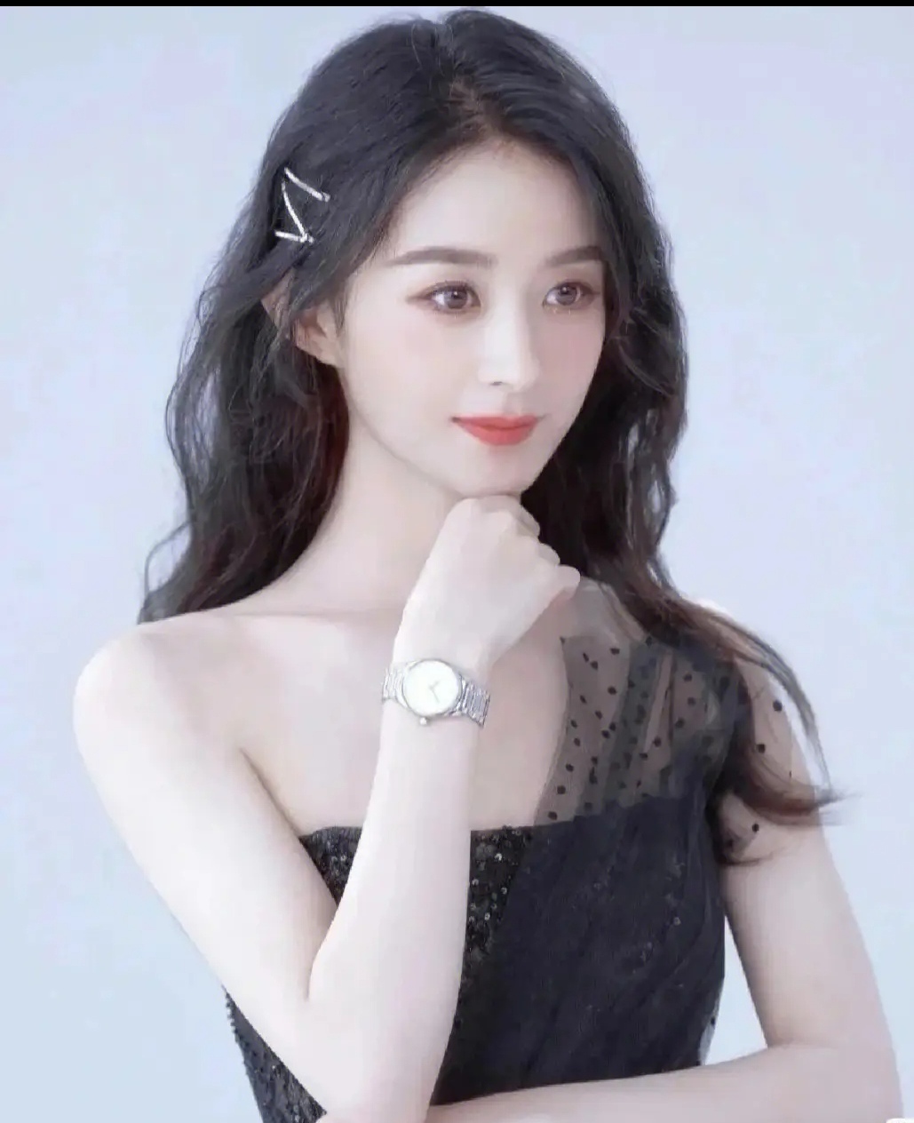 很喜欢的一位女明星  赵丽颖个人资料介绍:1987年10月16日出生于河北