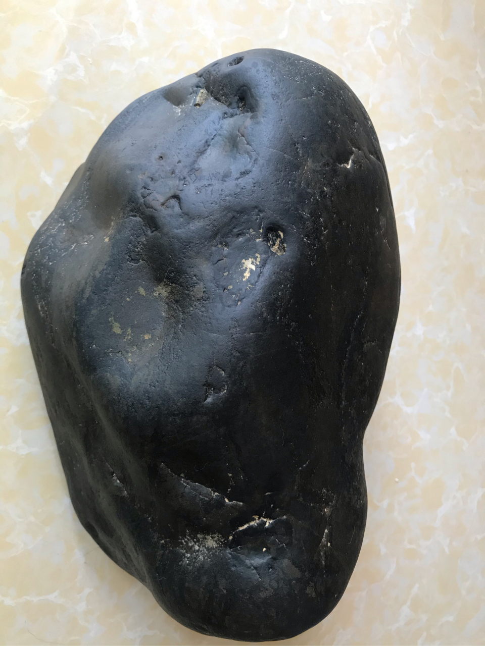 石铁陨石,15斤,中磁,发现于广西钟山.