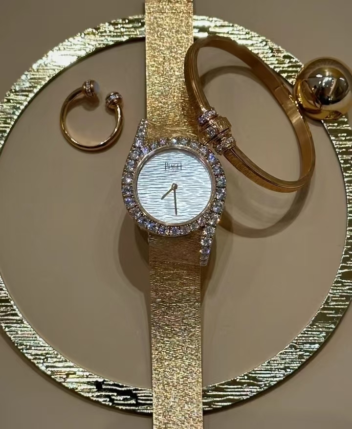 piaget limelight gala precious腕表 piaget这款品质不凡的limelight