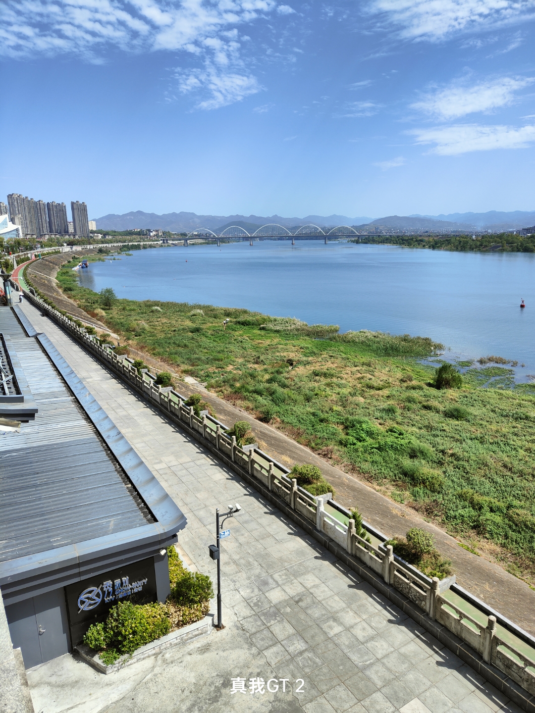 安康市,一个来了就不想走的地方,城市建设气派,自然风光秀美,浓浓的