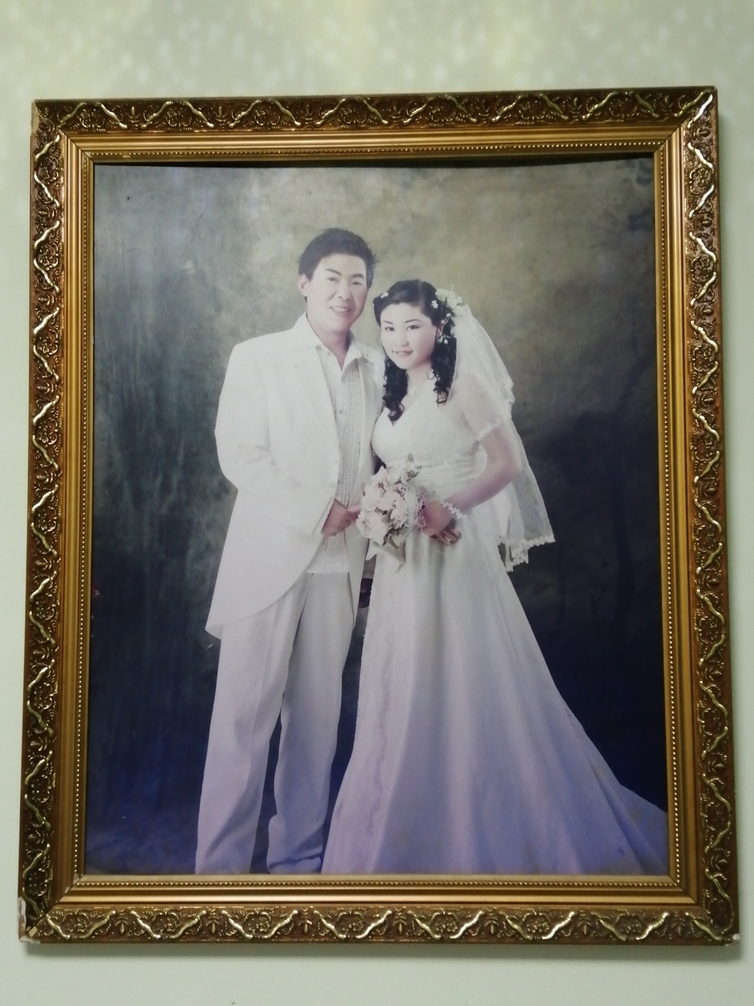 就在艺术格调而言,也有豪放派,婉约派,狂放派,朦胧派等等,伪书法除外!