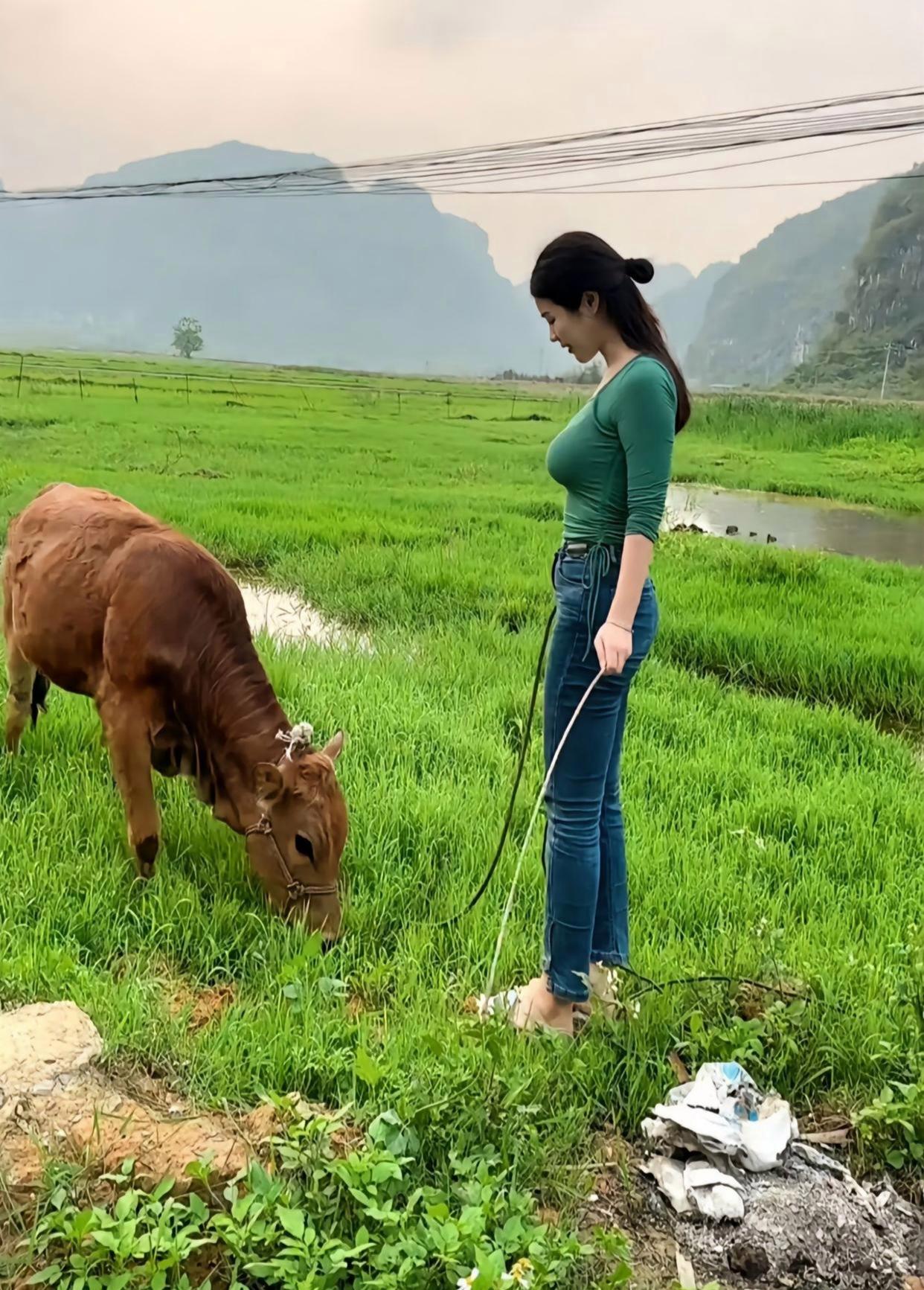 杨美华的真人图片近照图片