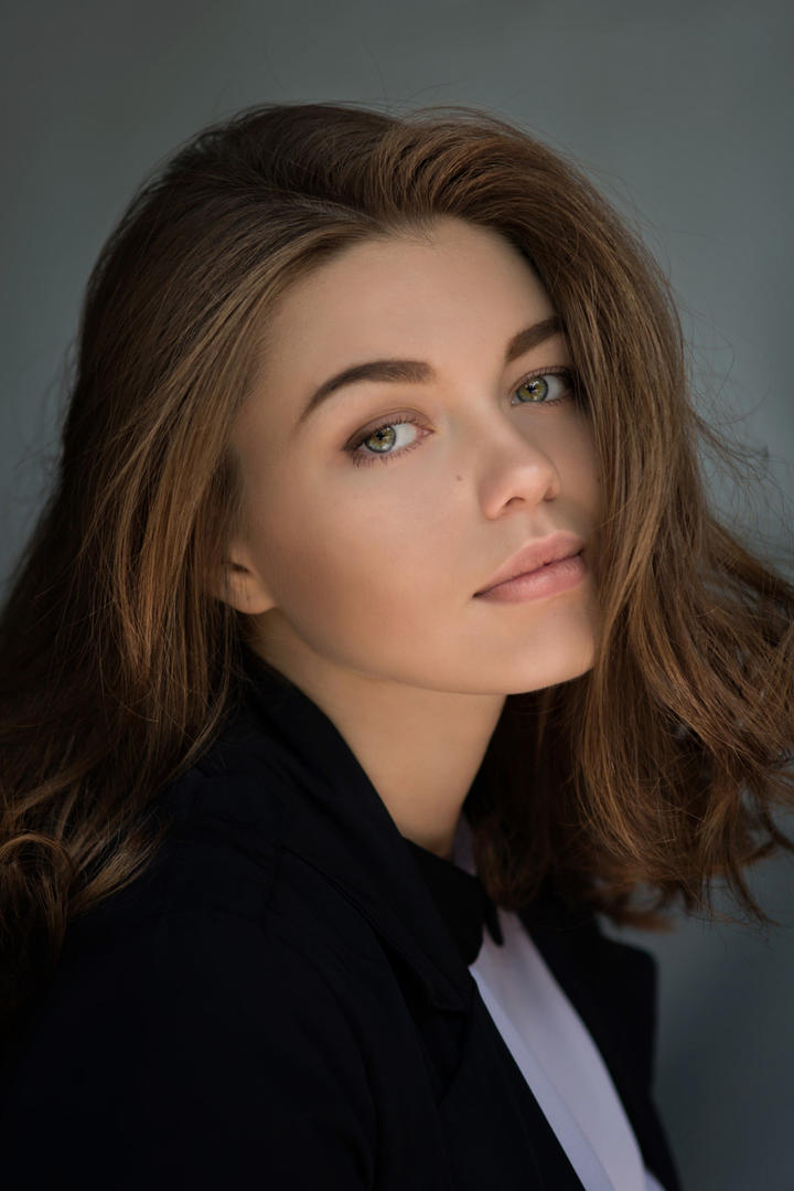 【冬日优雅女孩】🌸❄️