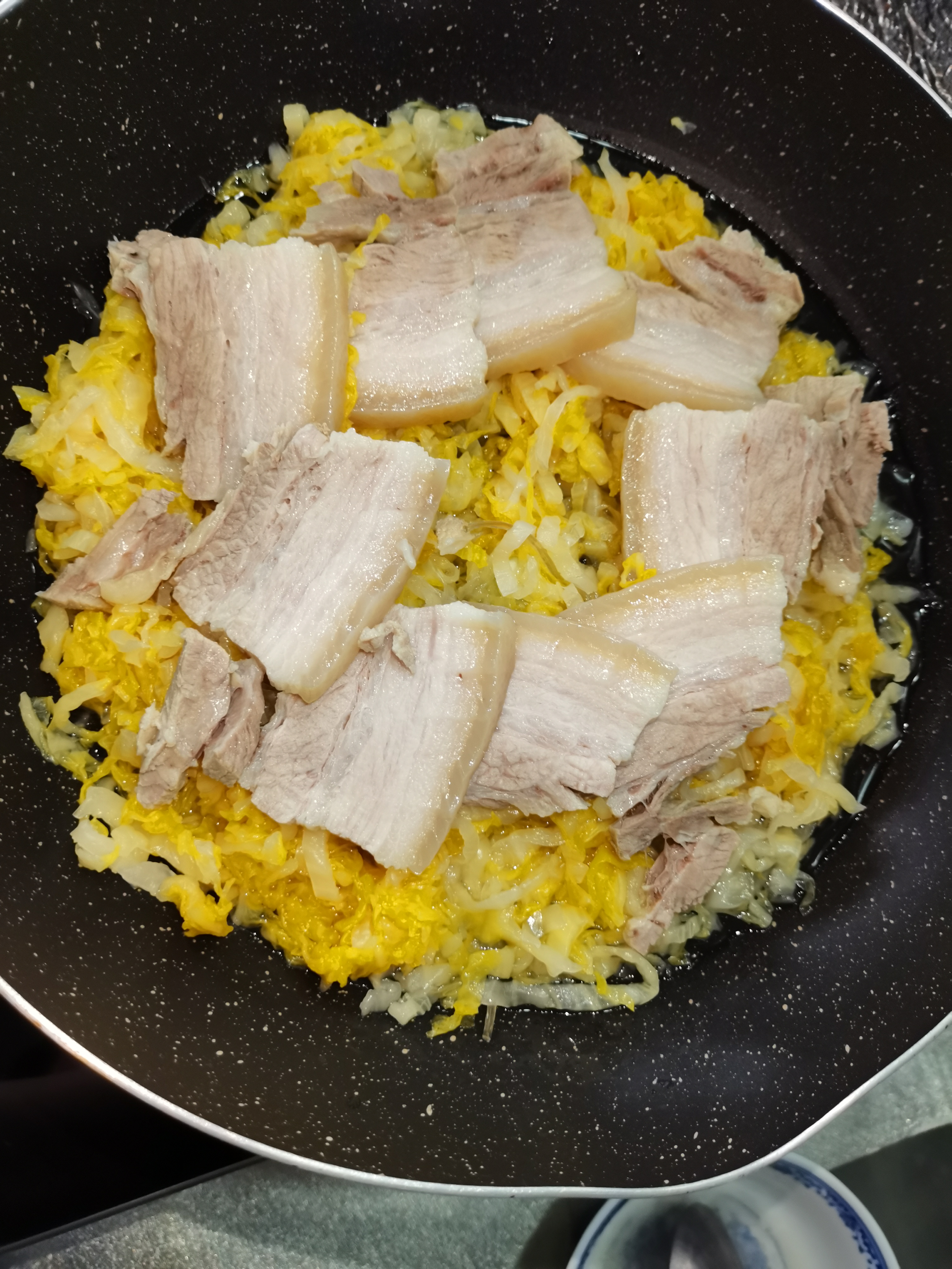 天天饮食酸菜白肉图片