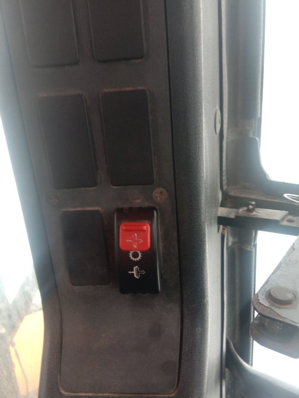 铲车上的什么开关求解答