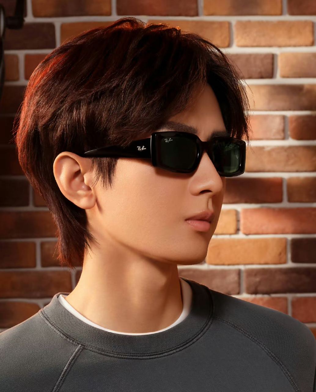 成毅这波照片,真是帅出圈了.