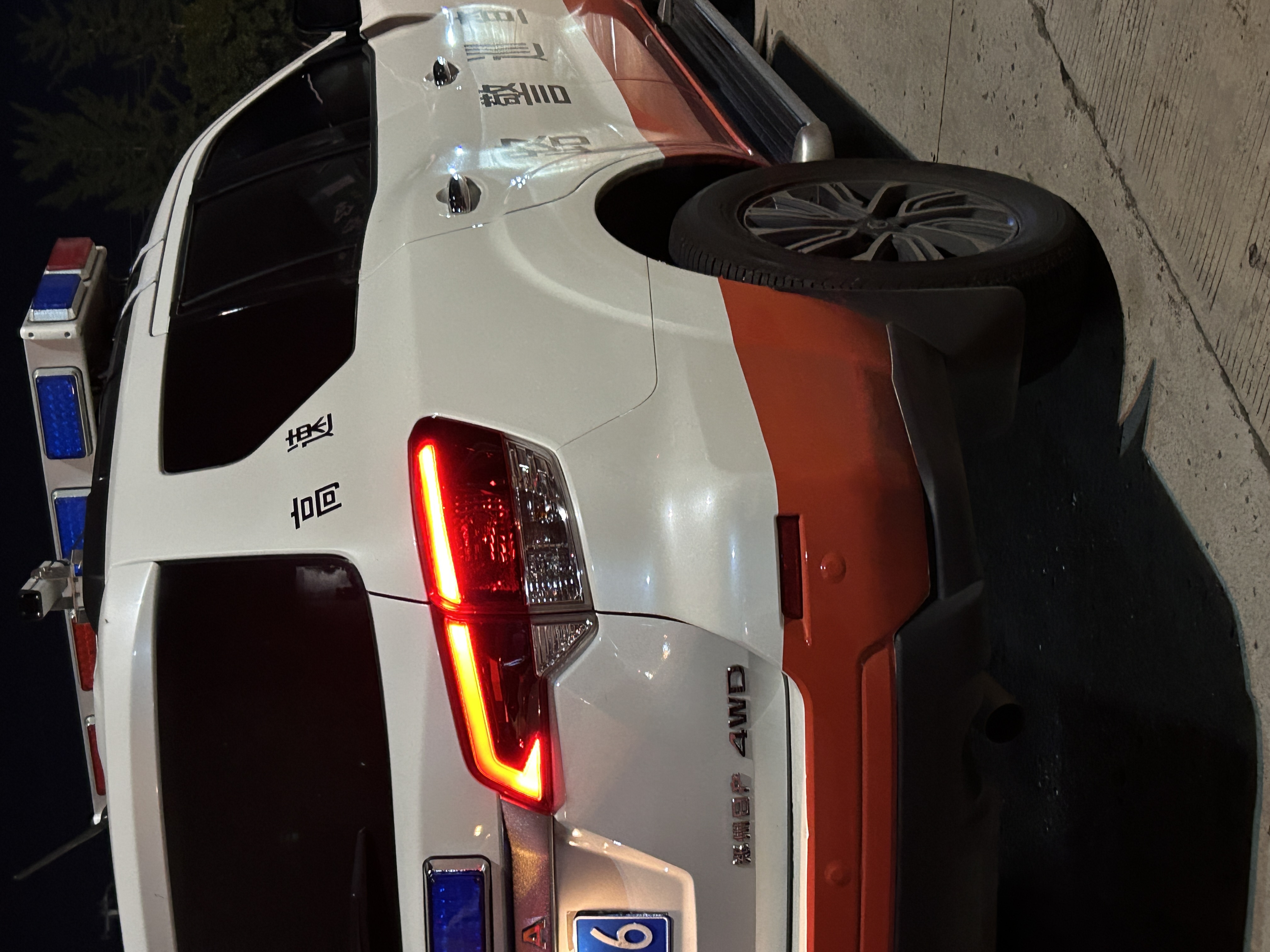 安徽高速 大溪河服务区 交警查车 非常感谢安徽交警对驾驶员无微不至