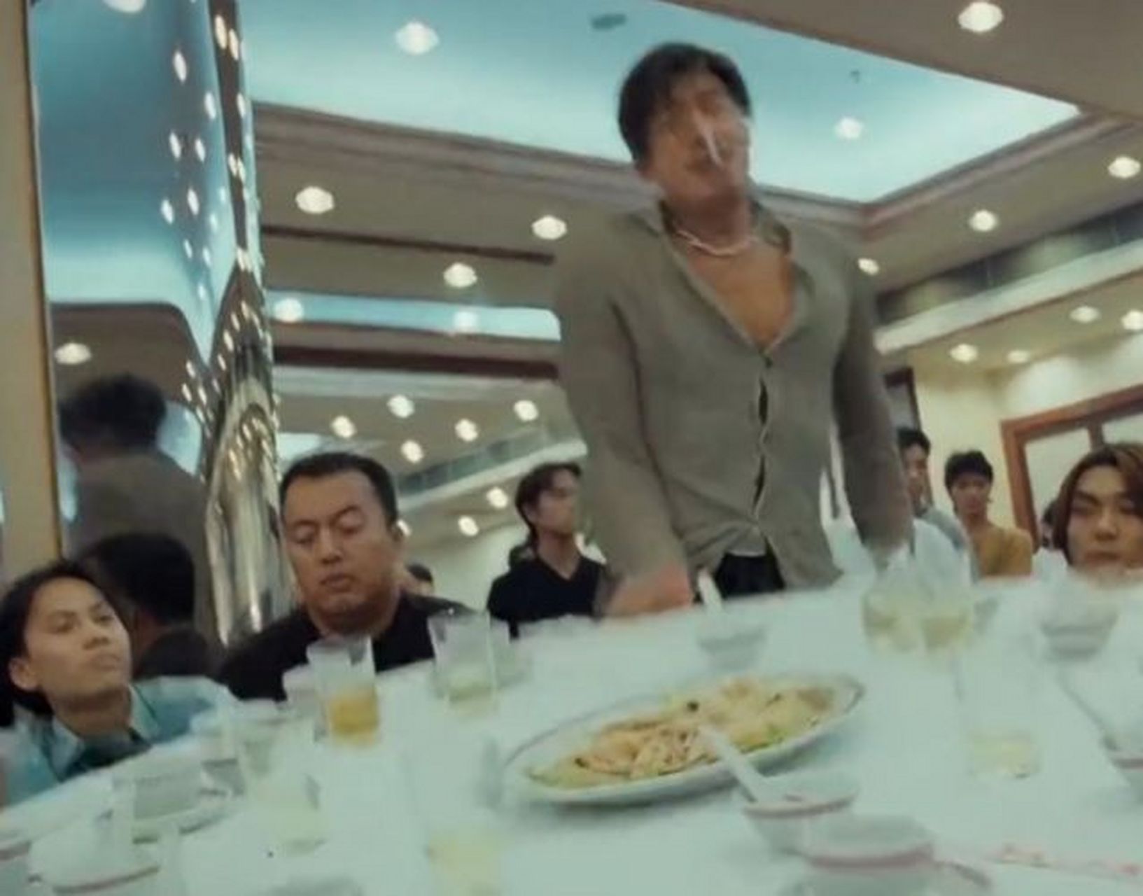 比亚迪降到798,就相当于乌鸦哥直接掀桌子[三哈][三哈]