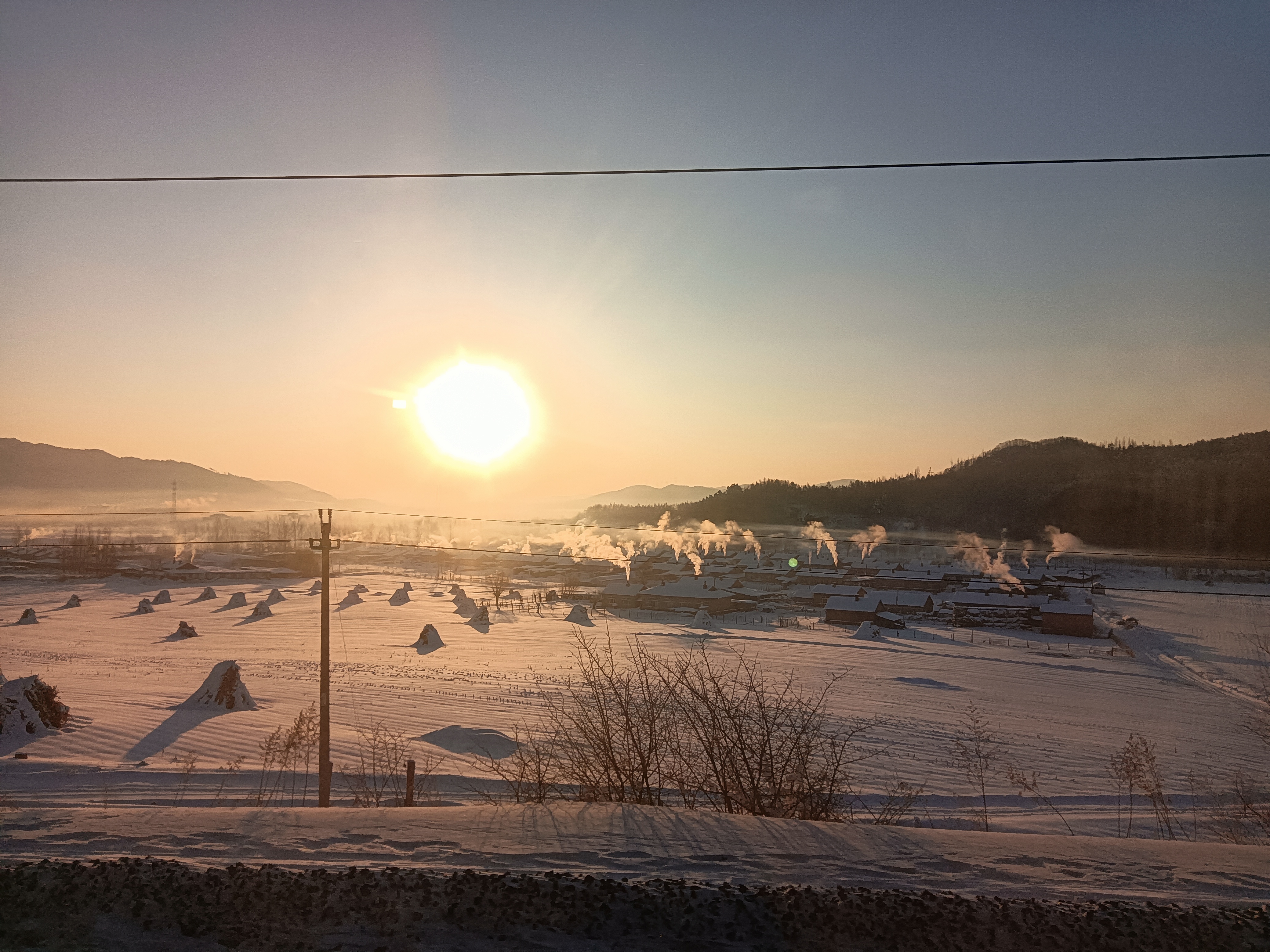 东北农村雪景