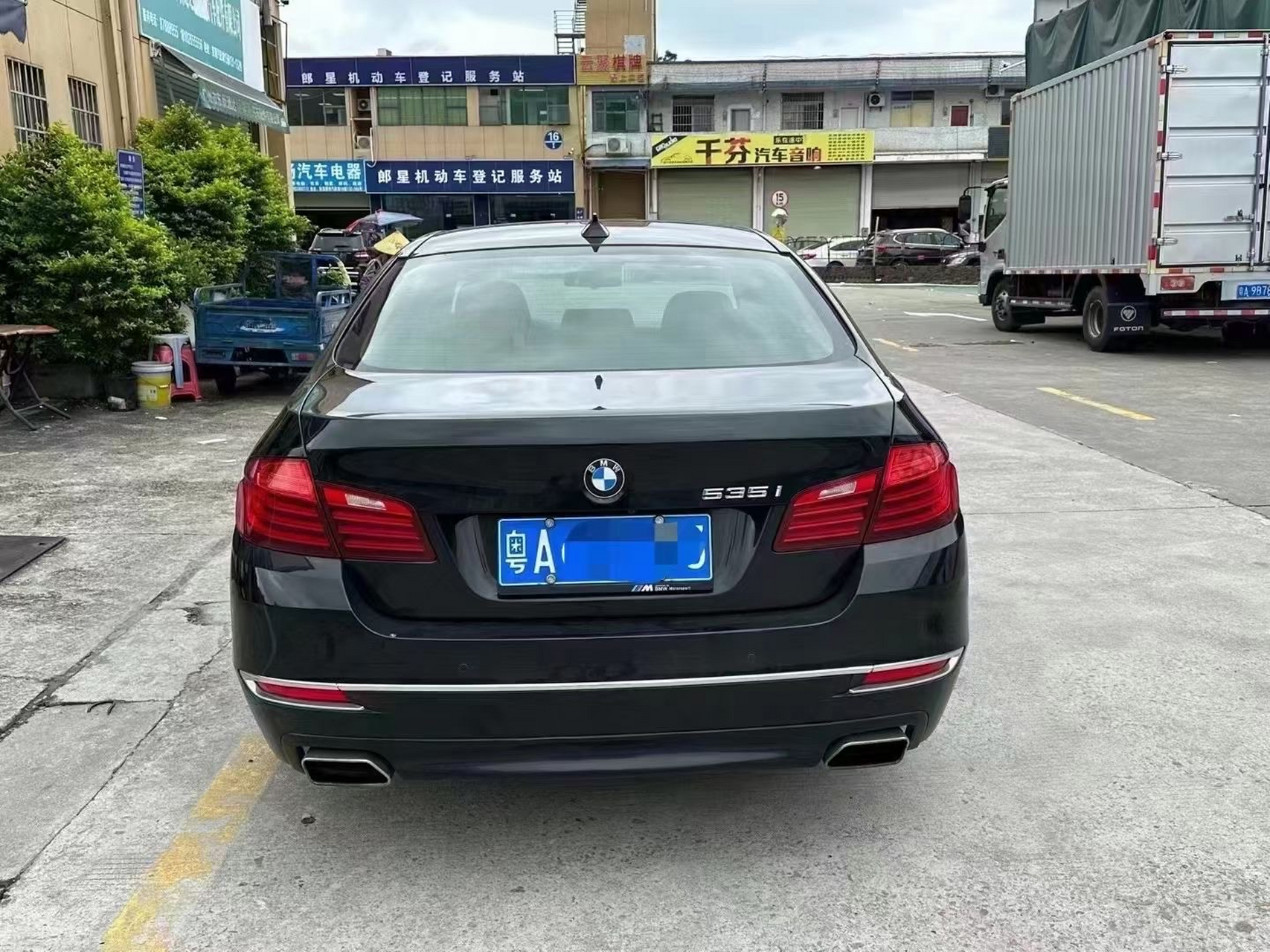 16年上牌广州80几岁老教授一手车进口宝马535i,3