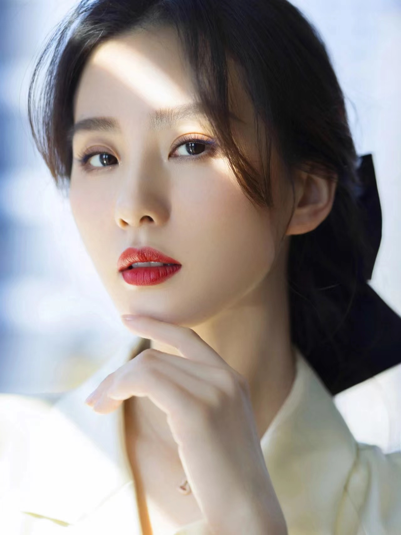 王一博近来截胡了很多原属蔡阿坤接洽的资源 2,c姓女星私下喝 沐小白