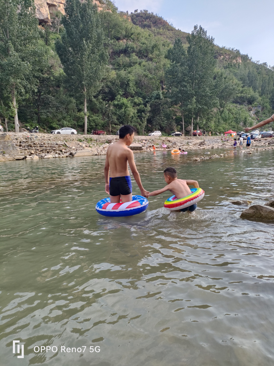 张红彦我想告诉你,你以后看到老大家的孩子想说就说,不用忍着,他在你