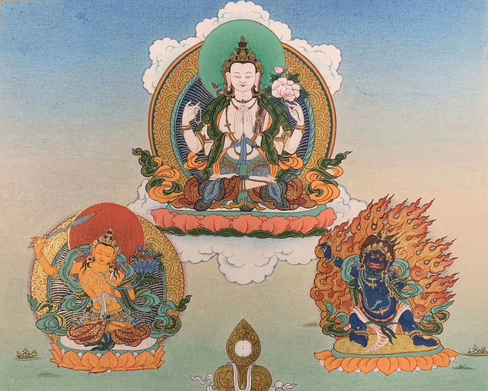 《顶级精品噶玛噶孜三怙主唐卡》 尺寸极小的精品唐卡,画工细致入微!