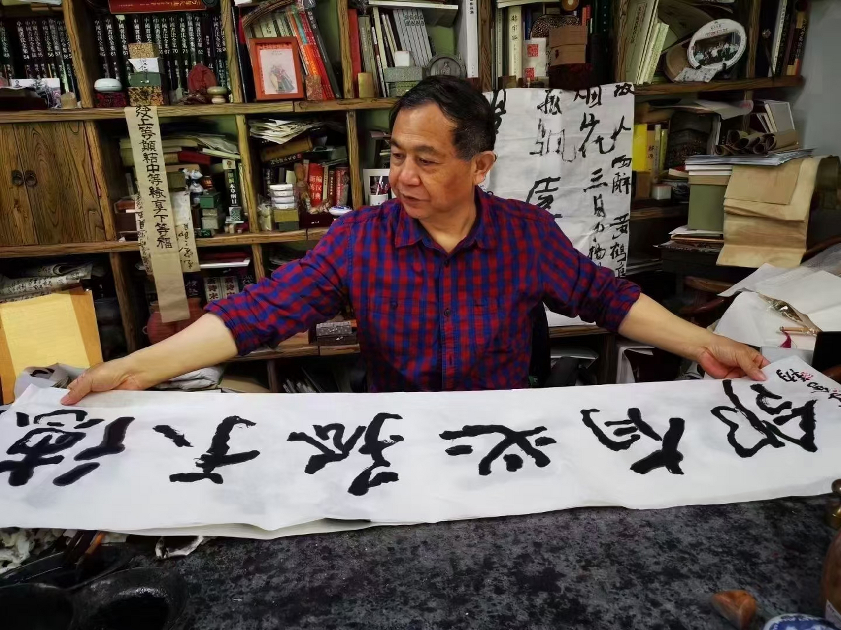 曾翔老师题斋号欣赏.#书法# #收藏